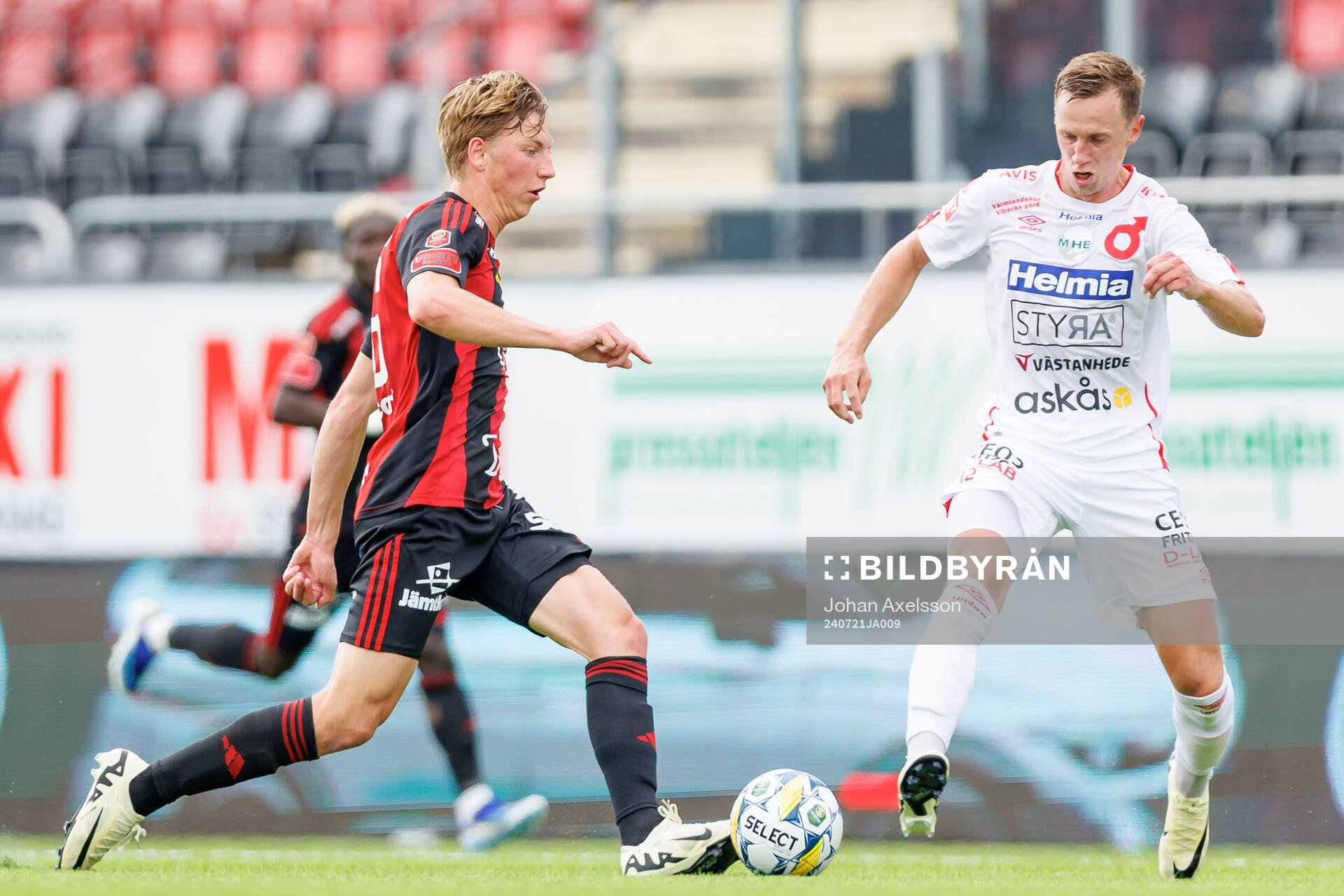 Östersunds Albin Sporrong och Degerfors Erik Lindell