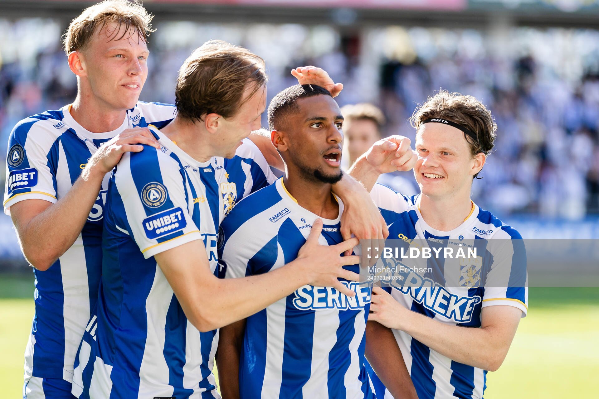IFK Göteborgs Paulos Abraham jublar med Adam Carlén,