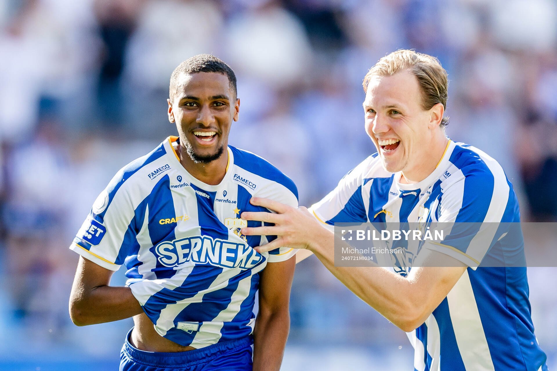 IFK Göteborgs Paulos Abraham jublar med Adam Carlén