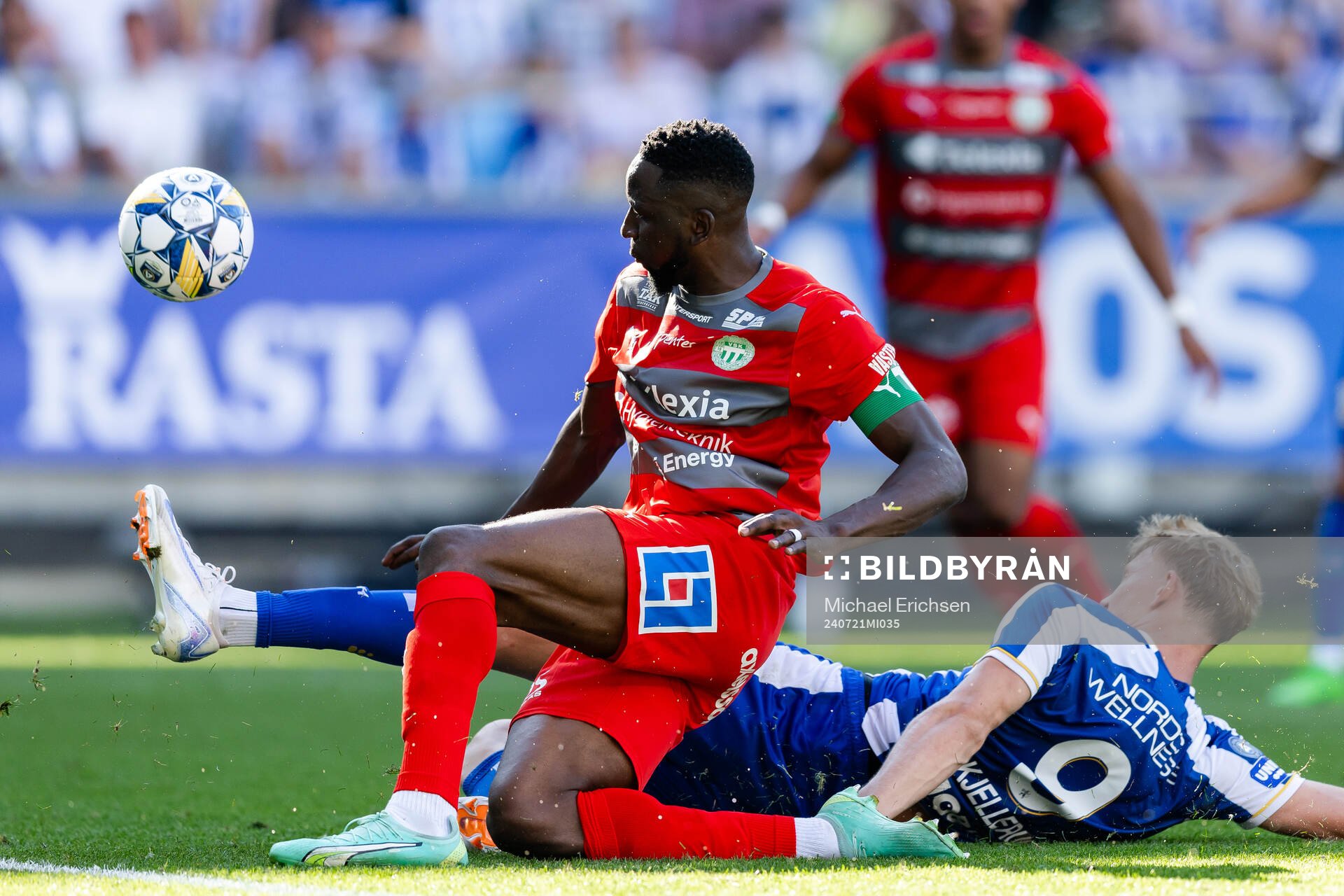 Västerås Frederic Nsabiyumva och IFK Göteborgs Laurs