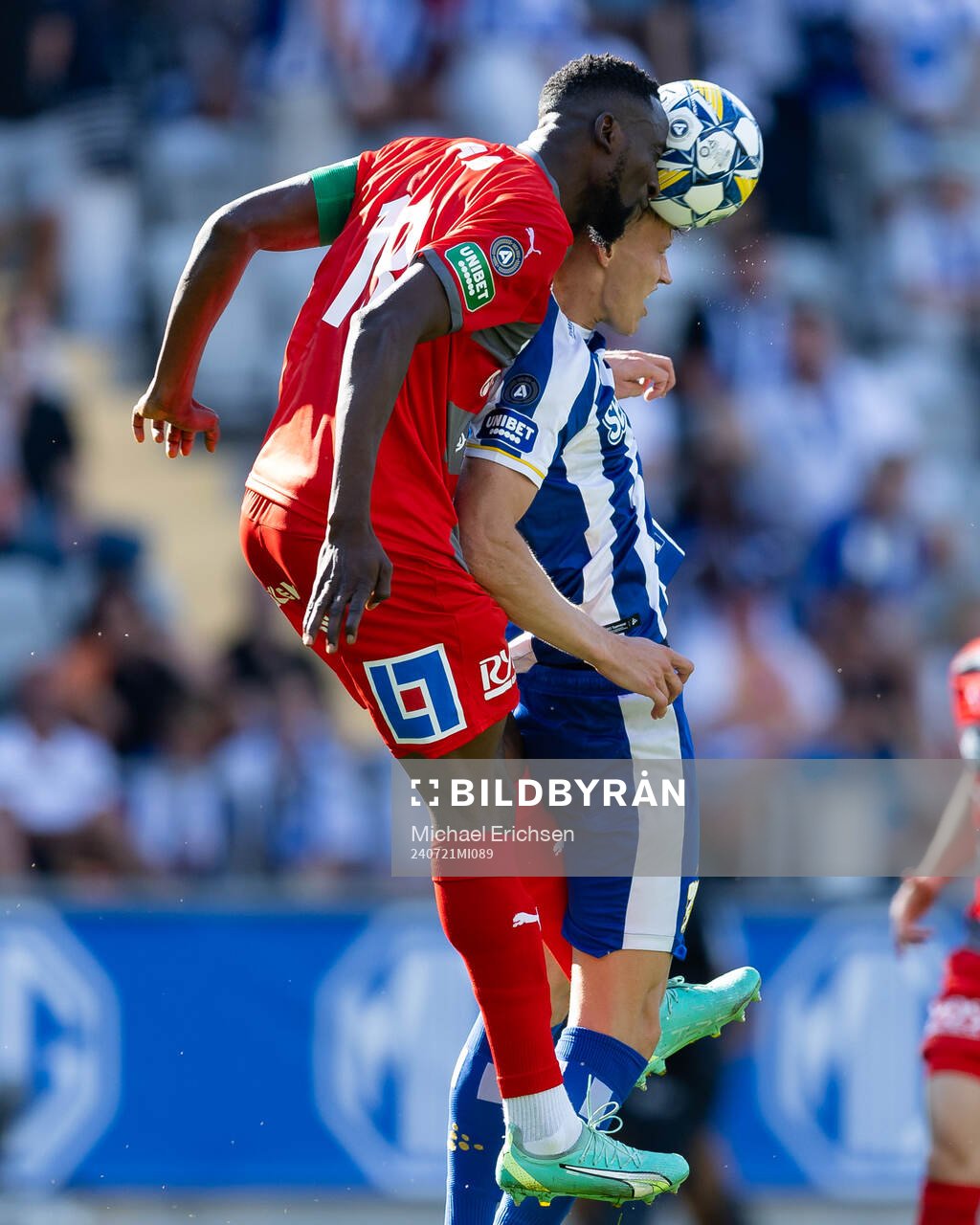 Västerås Frederic Nsabiyumva och IFK Göteborgs Laurs
