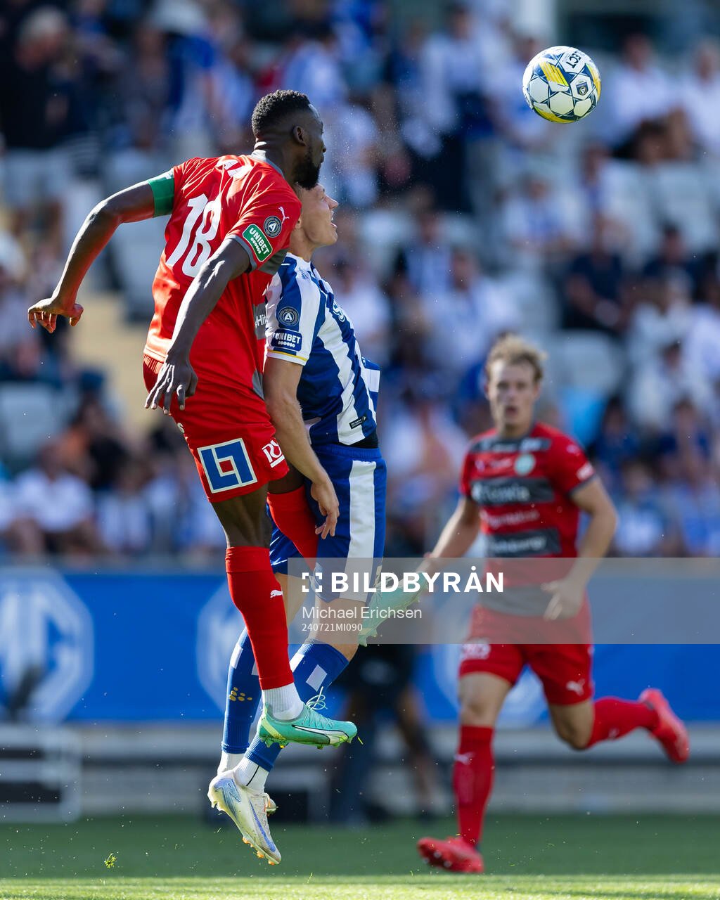 Västerås Frederic Nsabiyumva och IFK Göteborgs Laurs