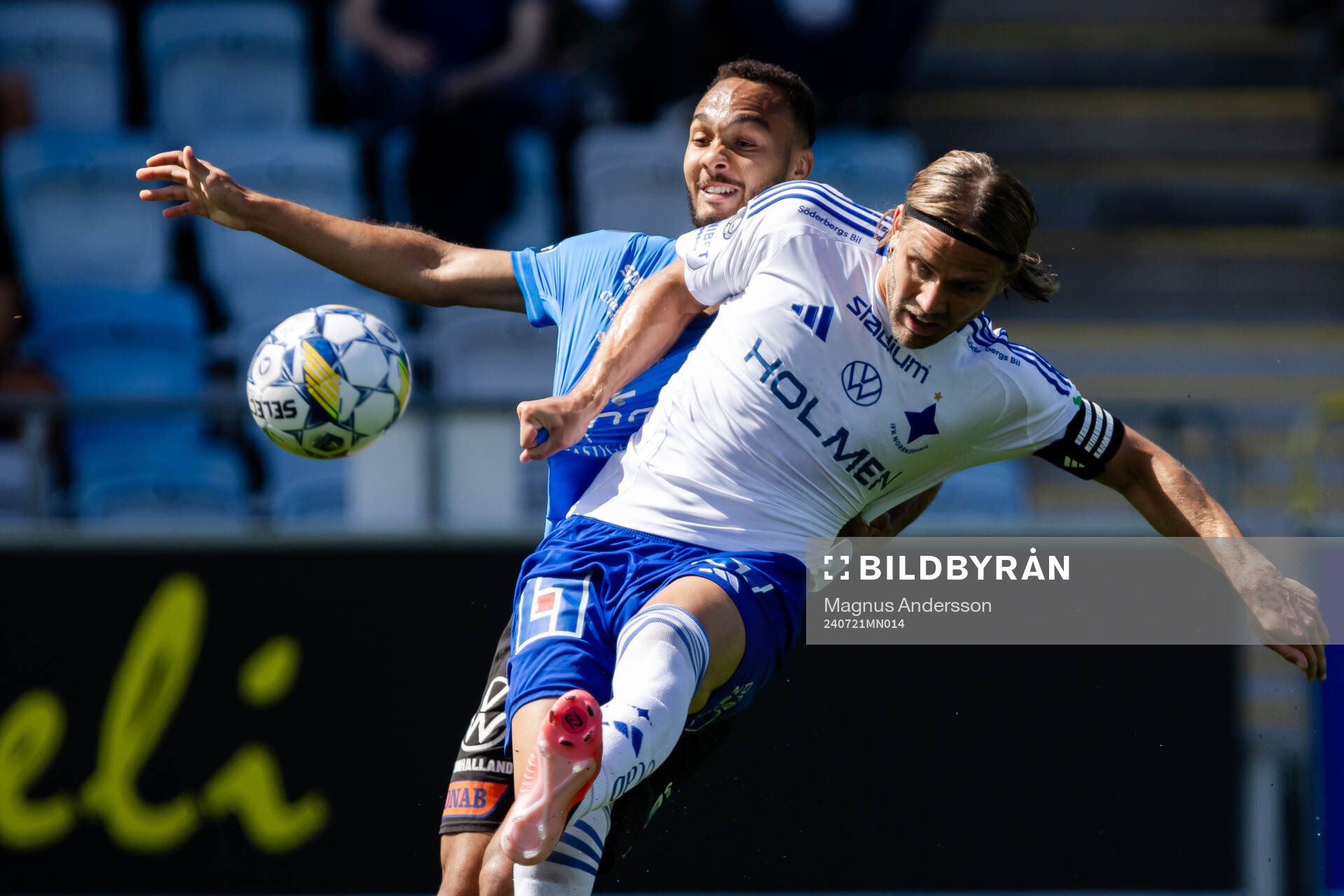 Halmstads Vinicius Nogueira De Oliveira och IFK