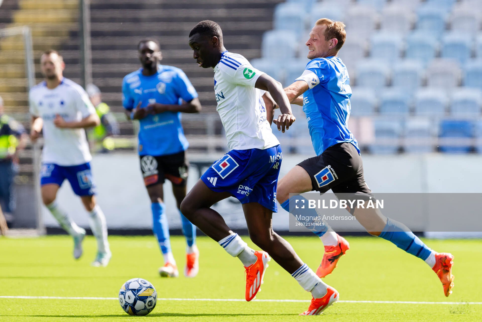 IFK Norrköpings Yahya Kalley och Halmstads Joel Allansson