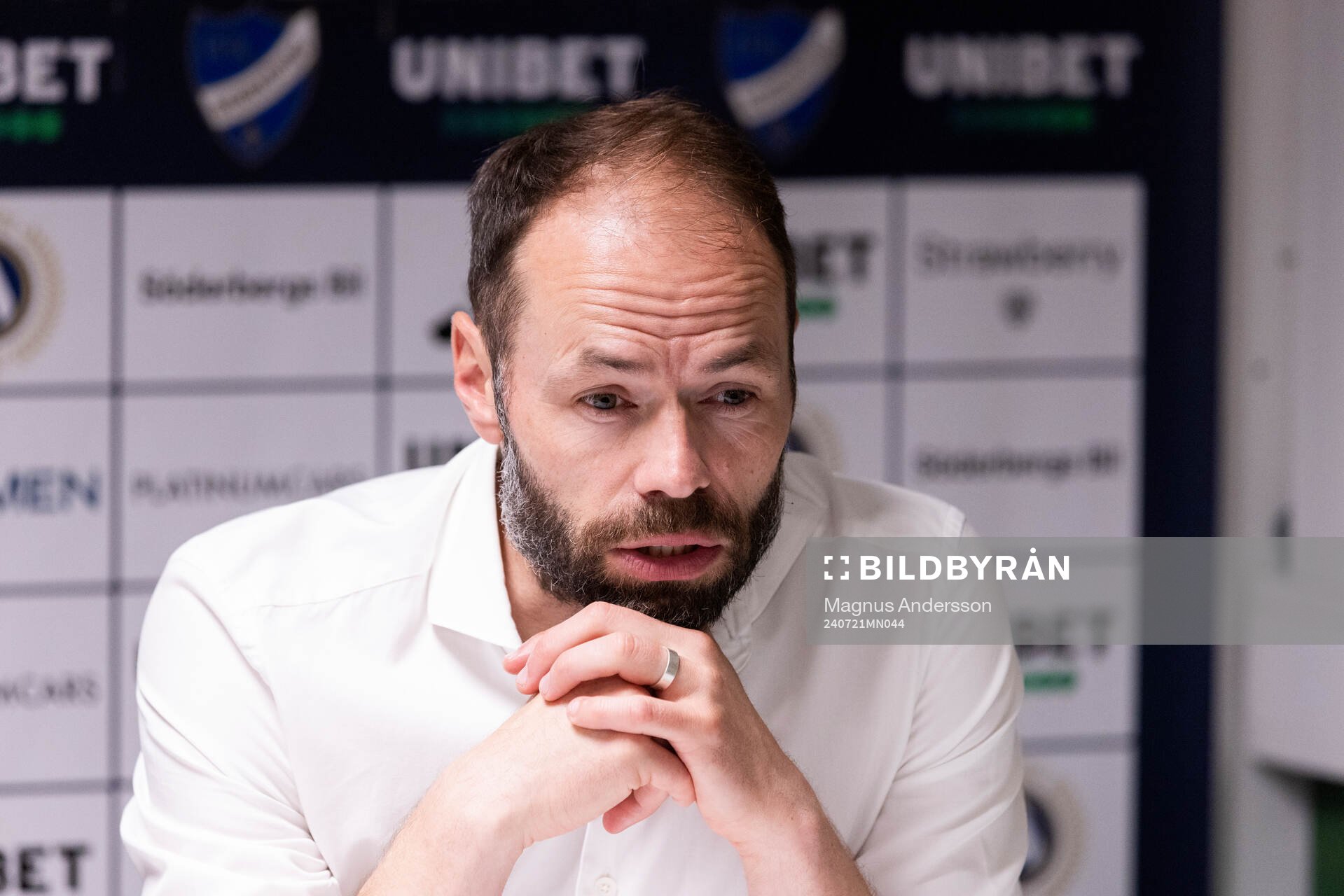 IFK Norrköpings tränare Andreas Alm på presskonferens efter fotbollsmatchen i Allsvenskan mellan IFK Norrköping och Halmstad den 21 juli 2024 i Norrköping.