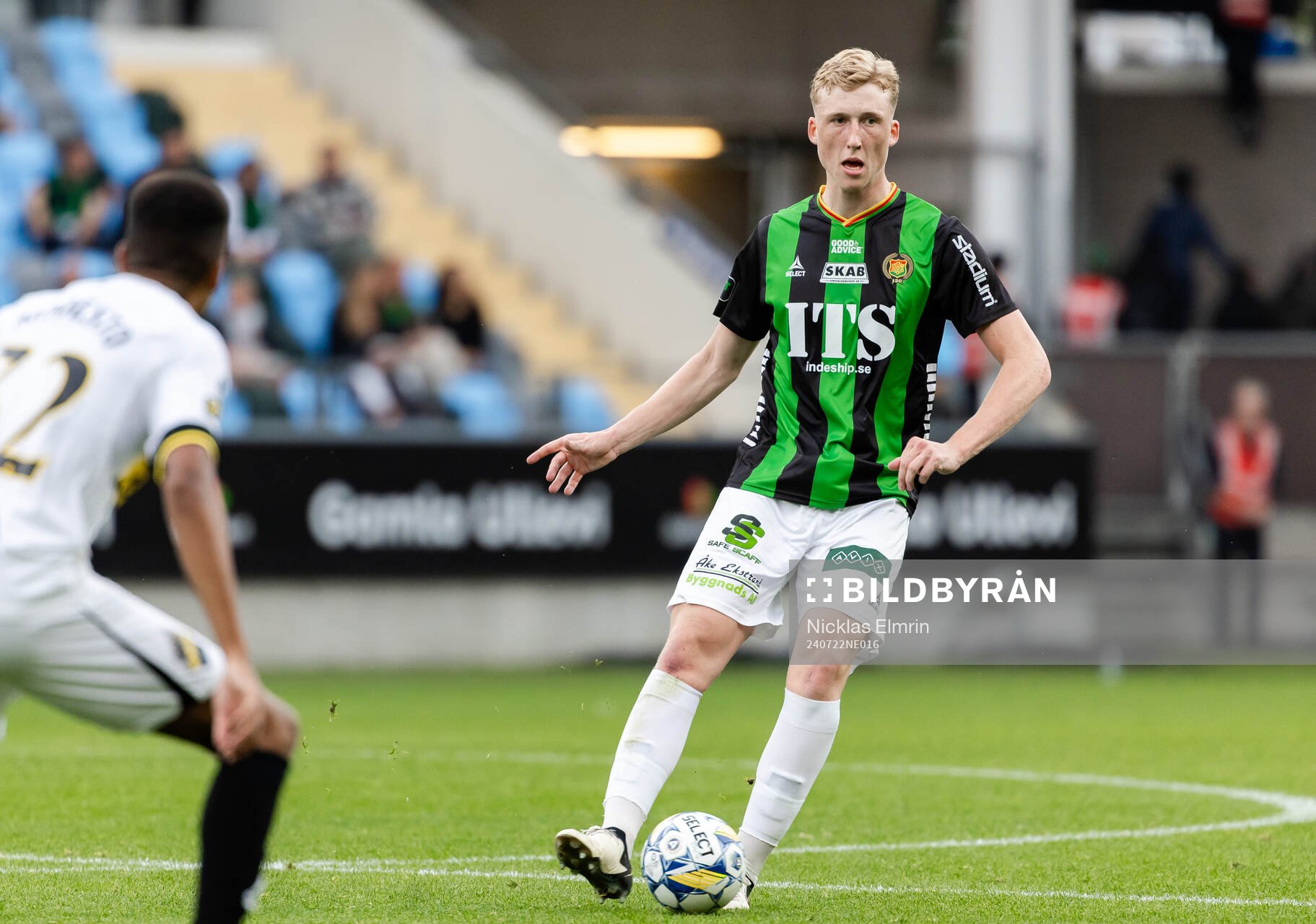 GAISs Filip Beckman under fotbollsmatchen i Allsvenskan mellan GAIS och AIK den 22 juli 2024 i Göteborg. 