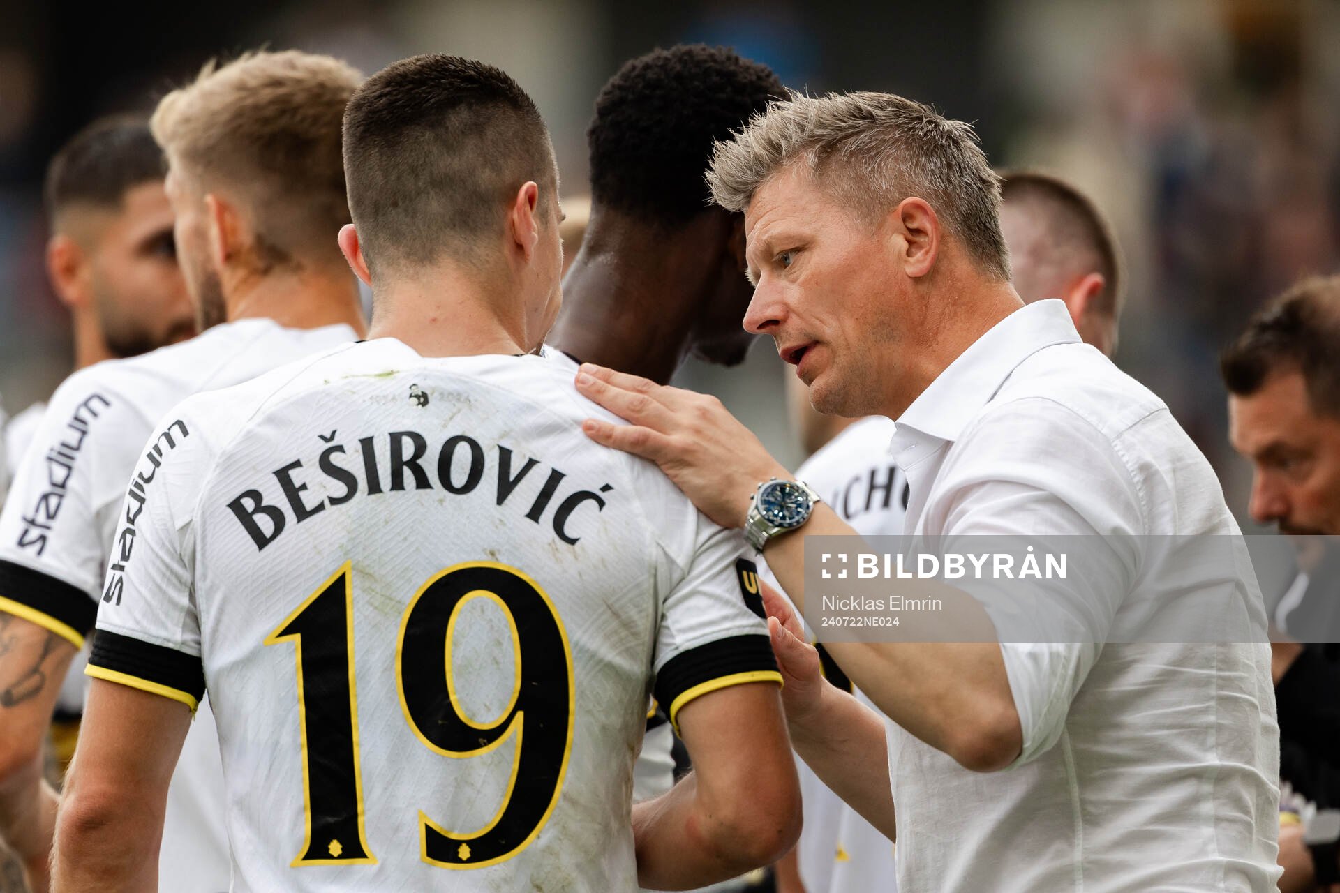 AIKs tränare Mikkjal Thomassen under fotbollsmatchen i Allsvenskan mellan GAIS och AIK den 22 juli 2024 i Göteborg. 