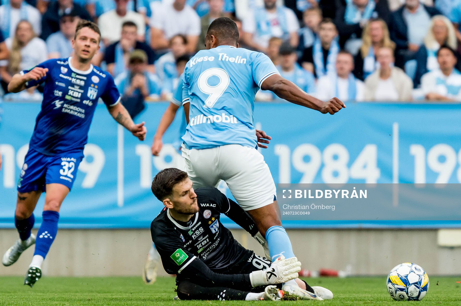 Goalkeeper Mark Fabricius Jensen of Klaksvik and Isaac