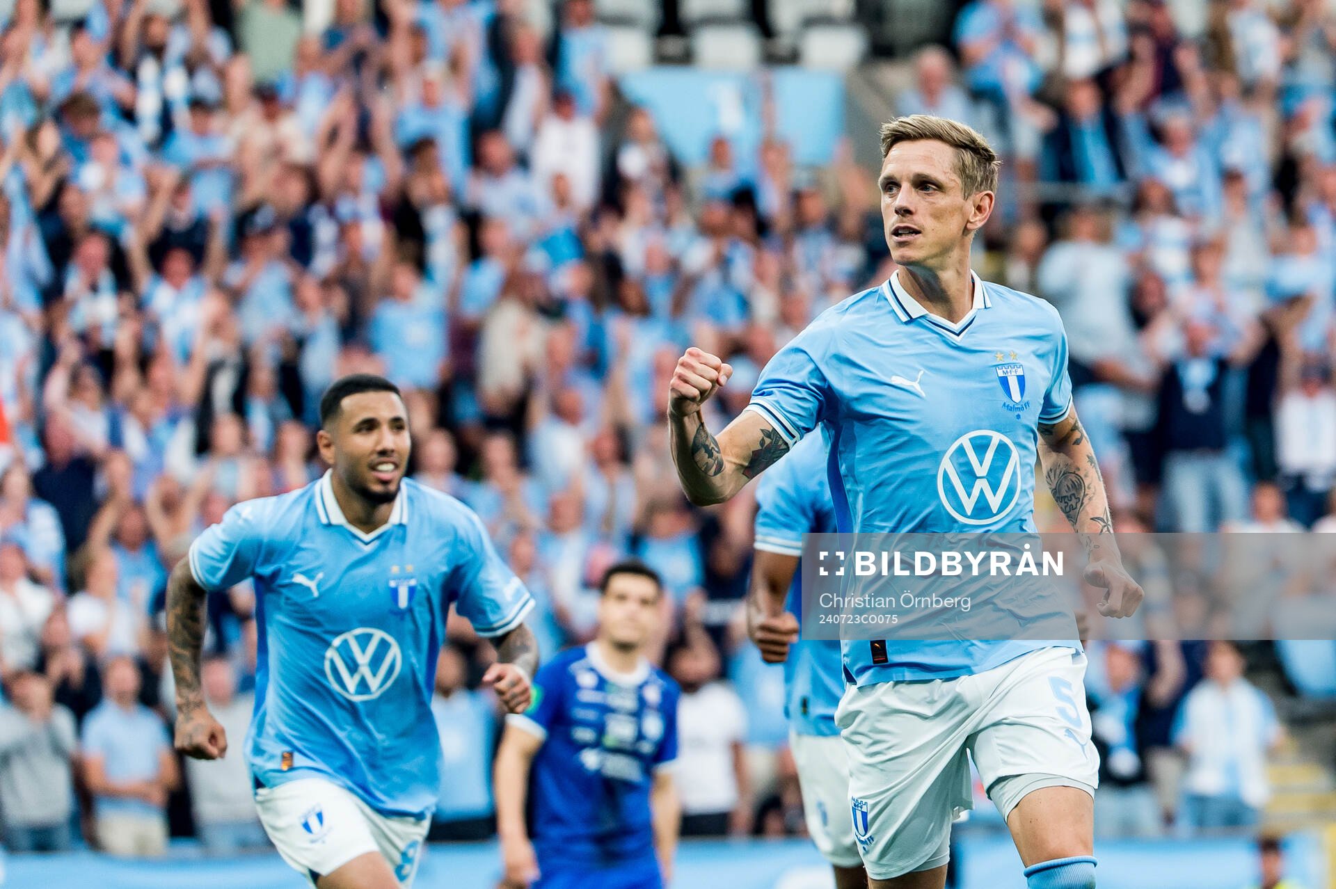 Søren Rieks of Malmö FF celebrates the 4-1 goal