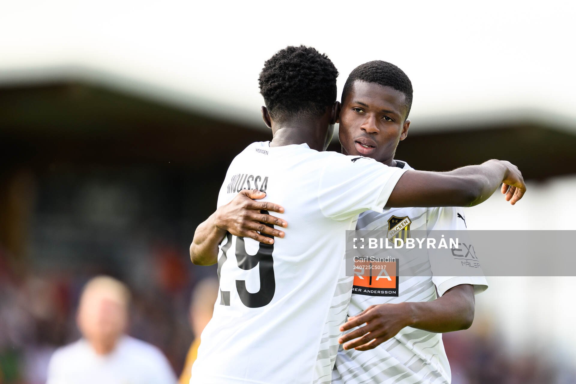 Semir Bosnic and Akoua Romeo Amane of Häcken celebrate