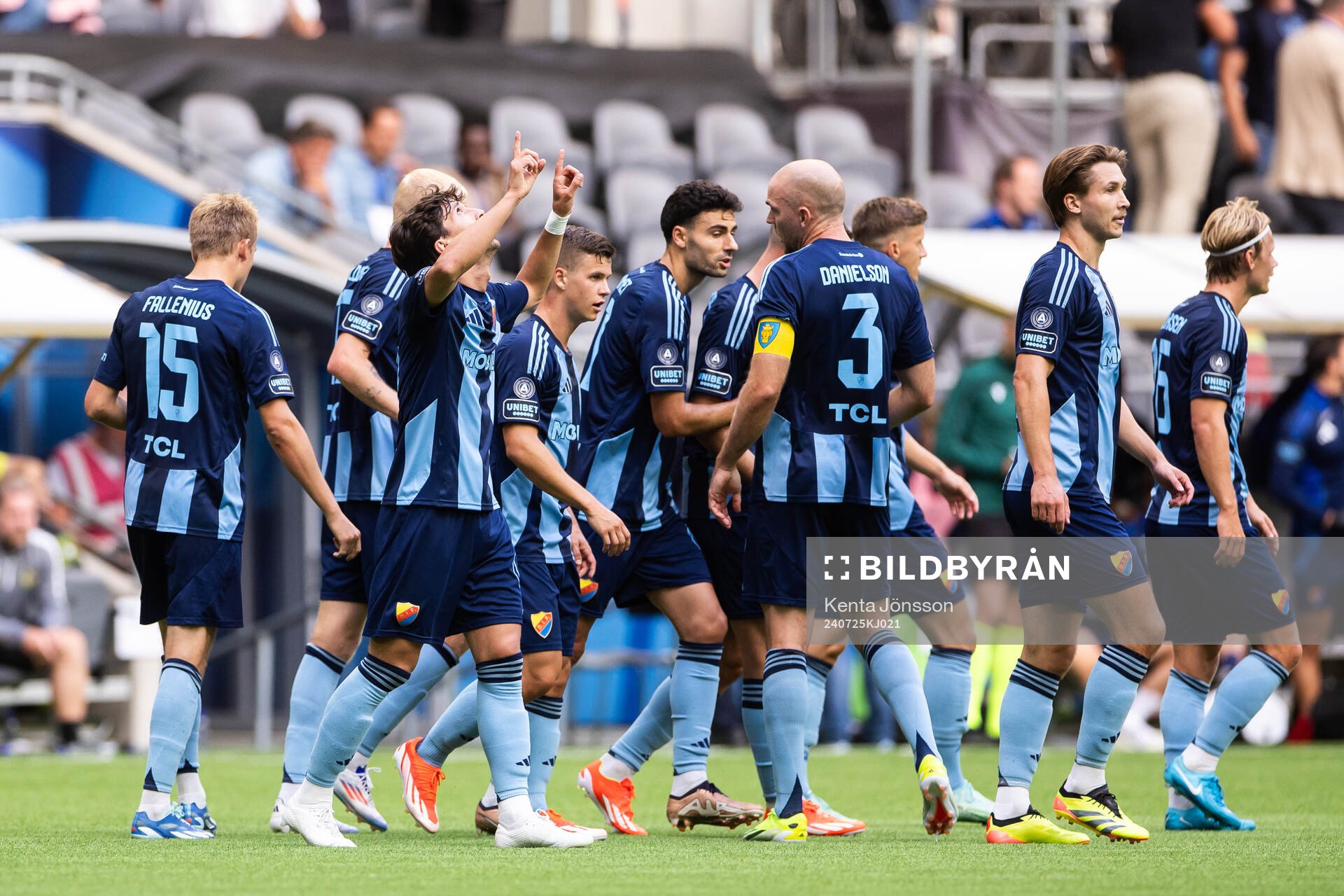 Gustav Wikheim of Djurgården celebrate with teammates