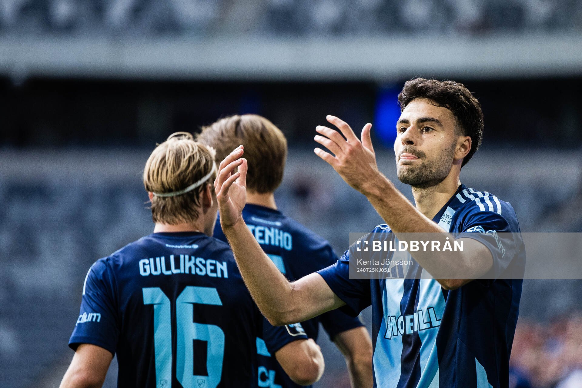 Deniz Hümmet of Djurgården celebrates