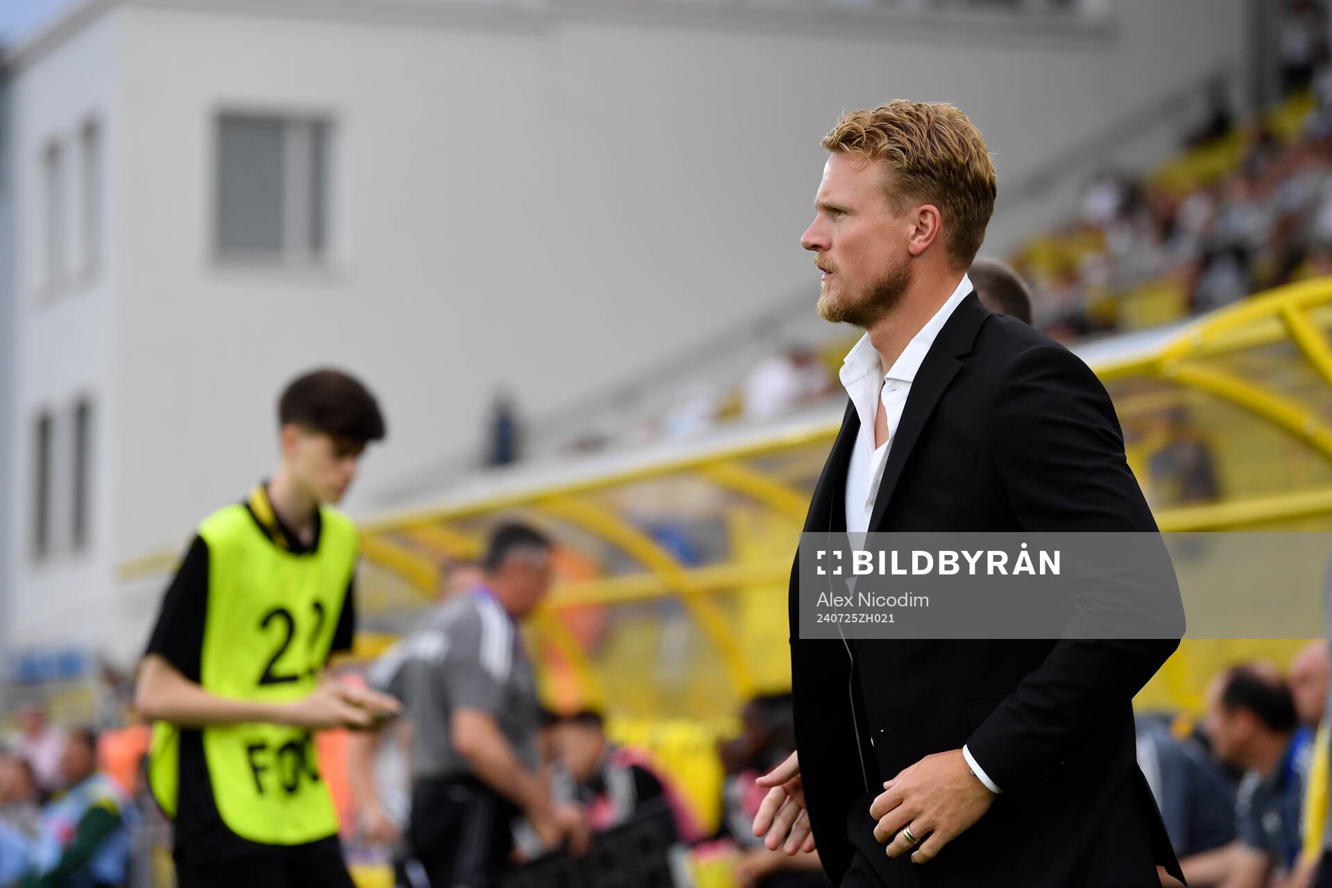 Manager Oscar Hiljemark of Elfsborg reacts