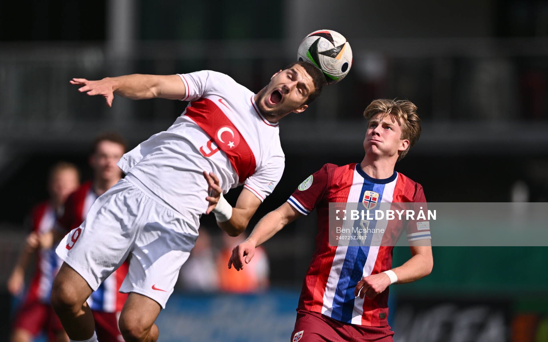 Poyraz Yildirim of Turkiye in action against Benjamin
