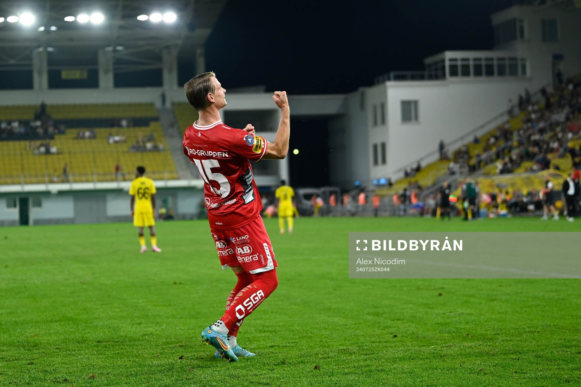 Simon Hedlund of IF Elfsborg celebrates after the 0-1 goal during  the UEFA Europa League qualification match between Sheriff Tiraspol and Elfsborg on July 25, 2024 in Tiraspol. 