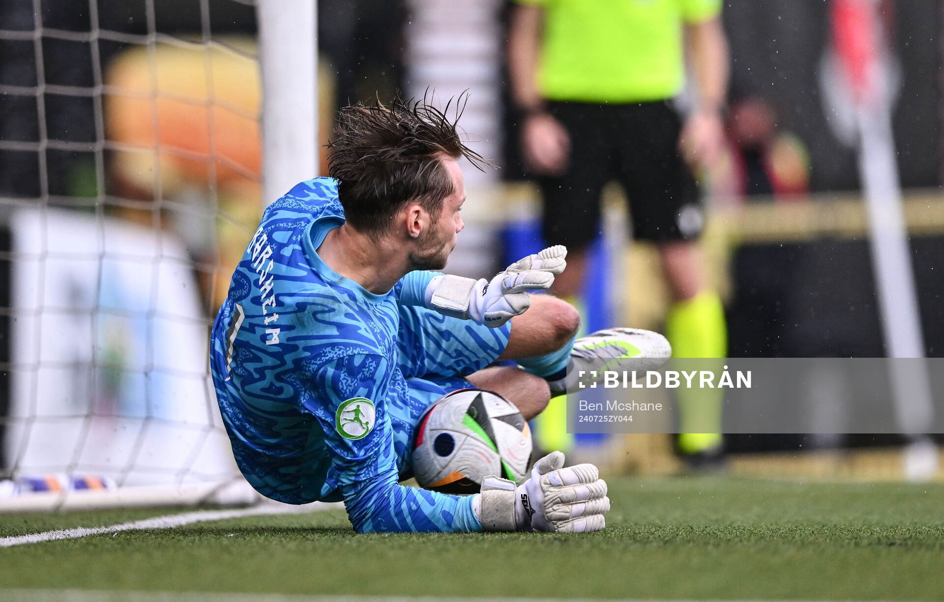 Norway goalkeeper Martin Børsheim makes a save to win the penalty shootout of the FIFA Under-20 World Cup play-off football match between Norway and Turkey on July 25, 2024 in Belfast. 
