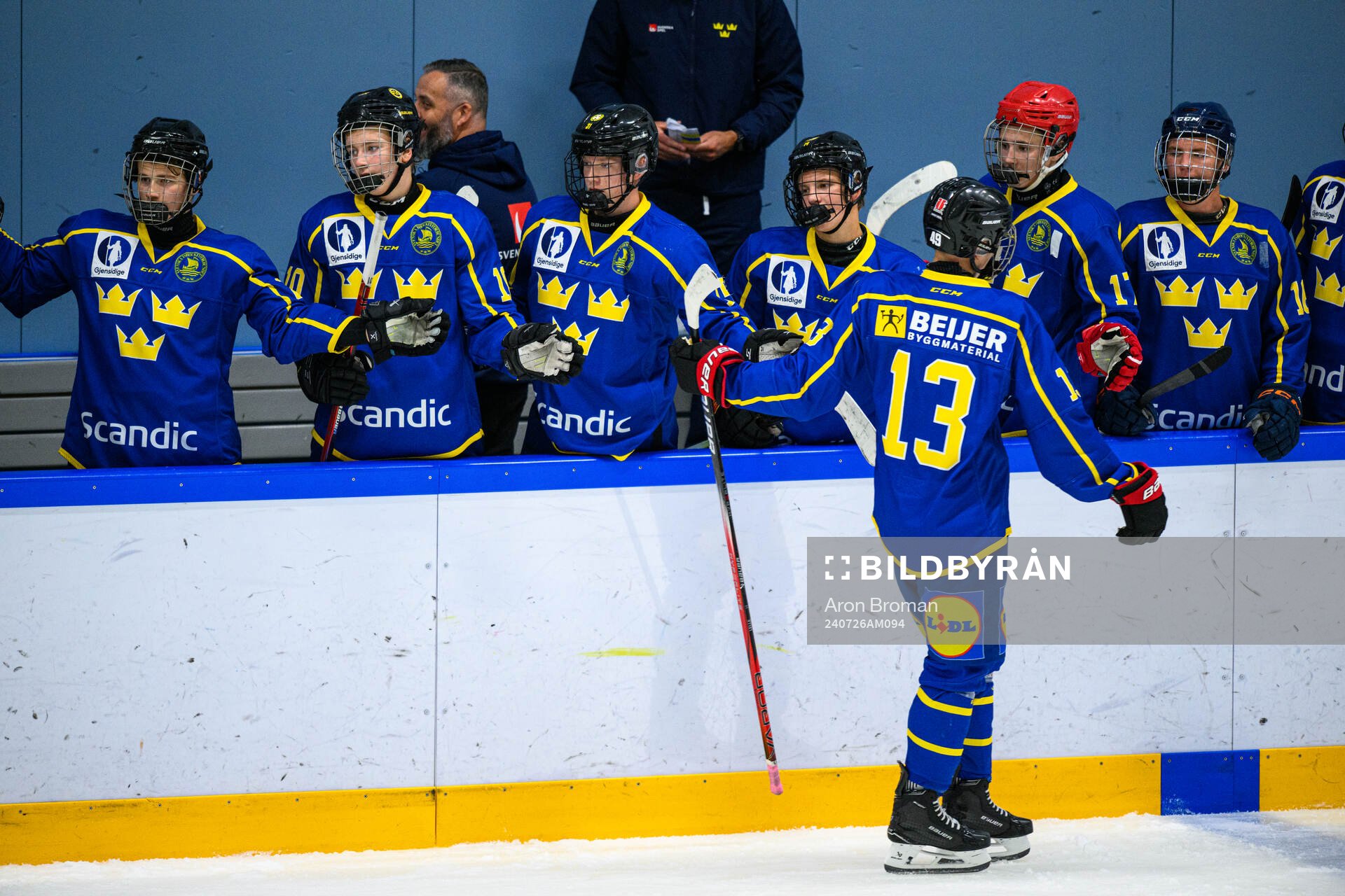 Players of Sweden celebrate