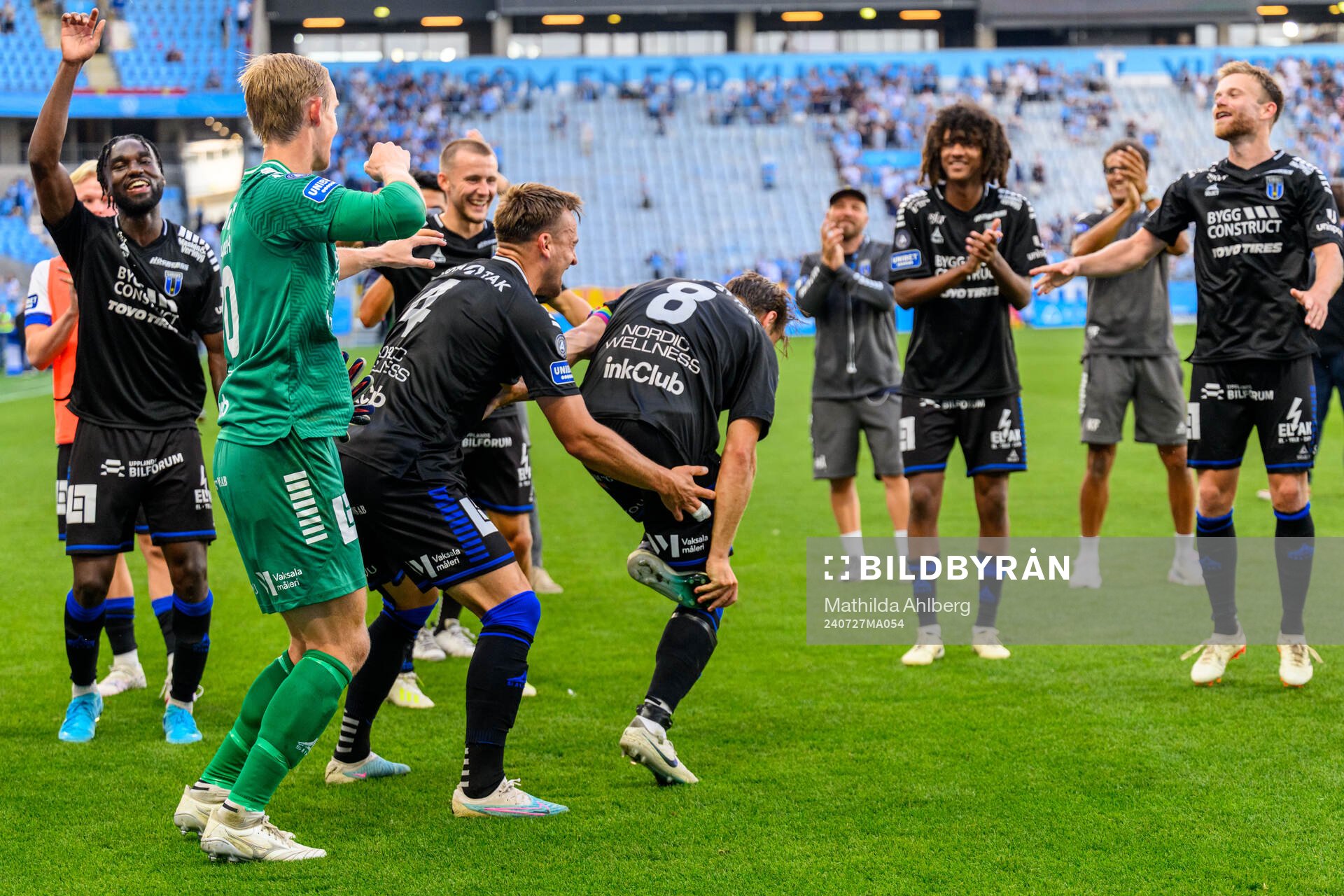 Sirius Daniel Stensson får ont samtidigt som han jublar