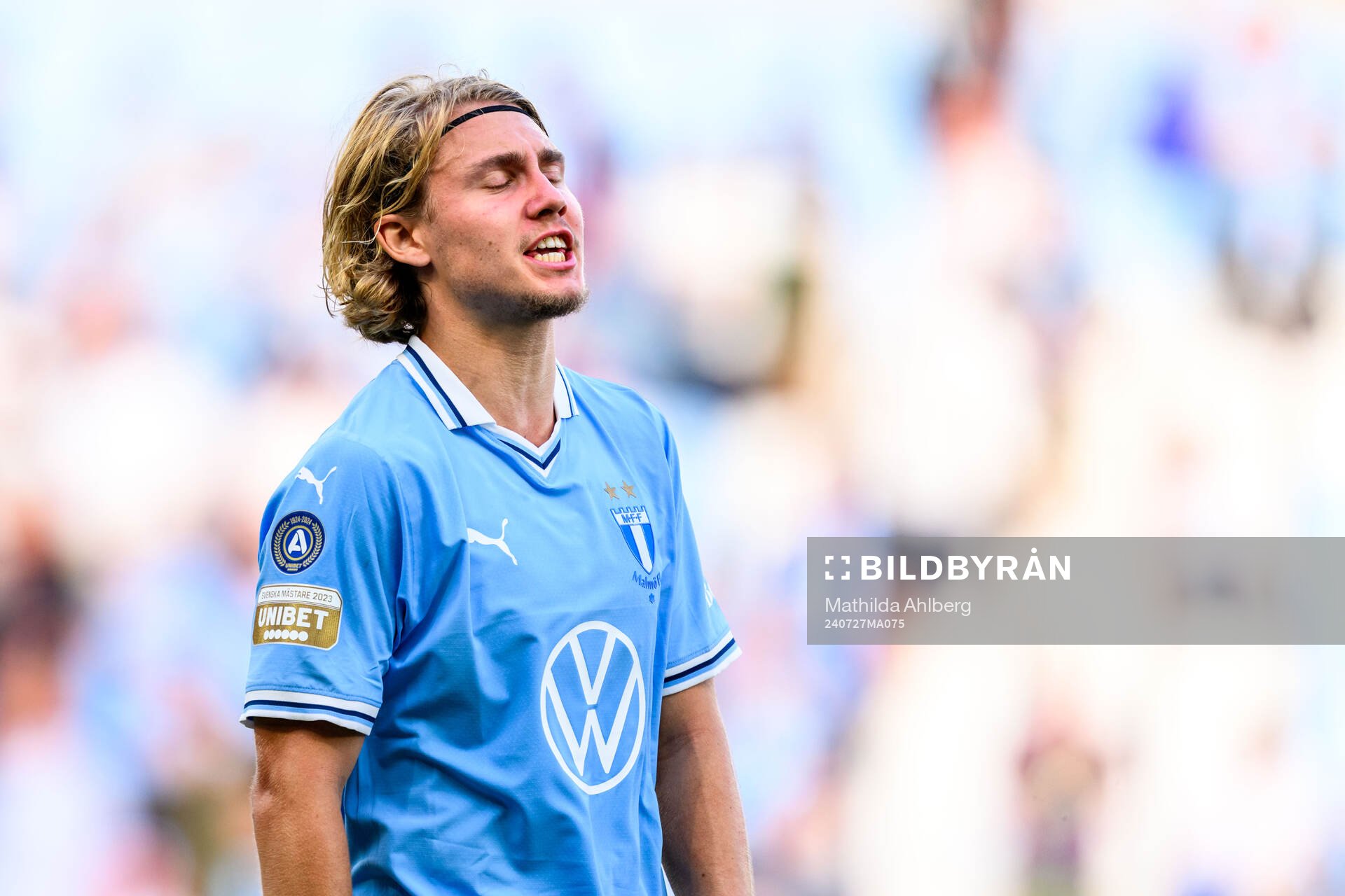 Malmö FFs Sebastian Nanasi deppar