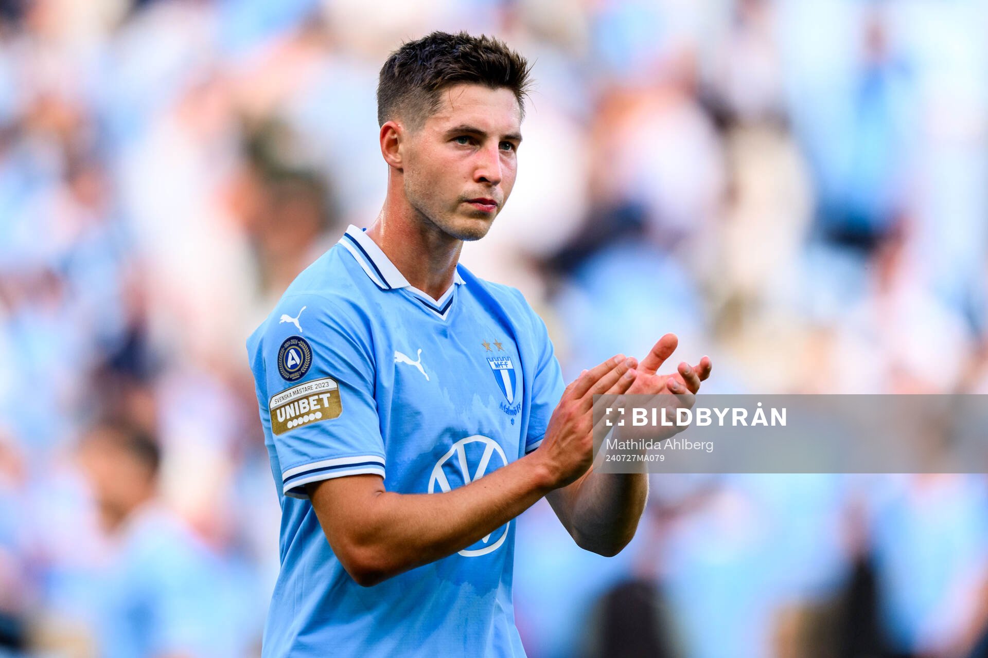 Malmö FFs Lasse Berg Johnsen deppar