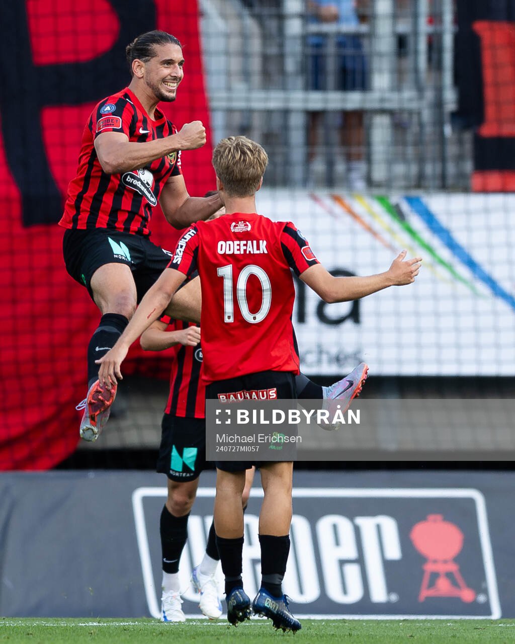 Brommapojkarnas Nikola Vasic jublar