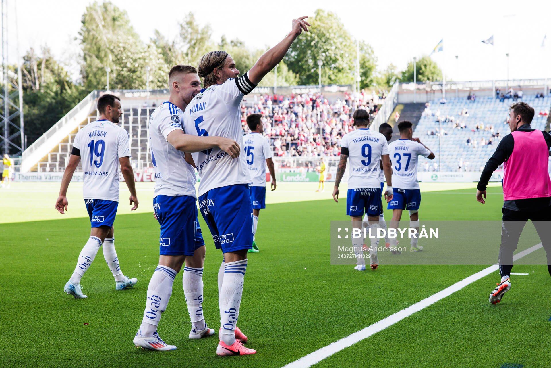 IFK Norrköpings Christoffer Nyman och Dino Salihovic jublar