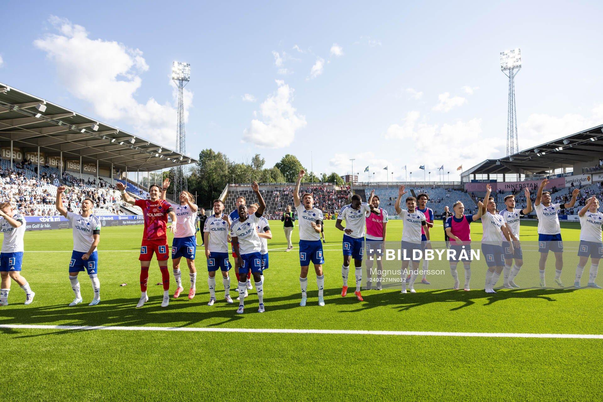 IFK Norrköpings spelare jublar