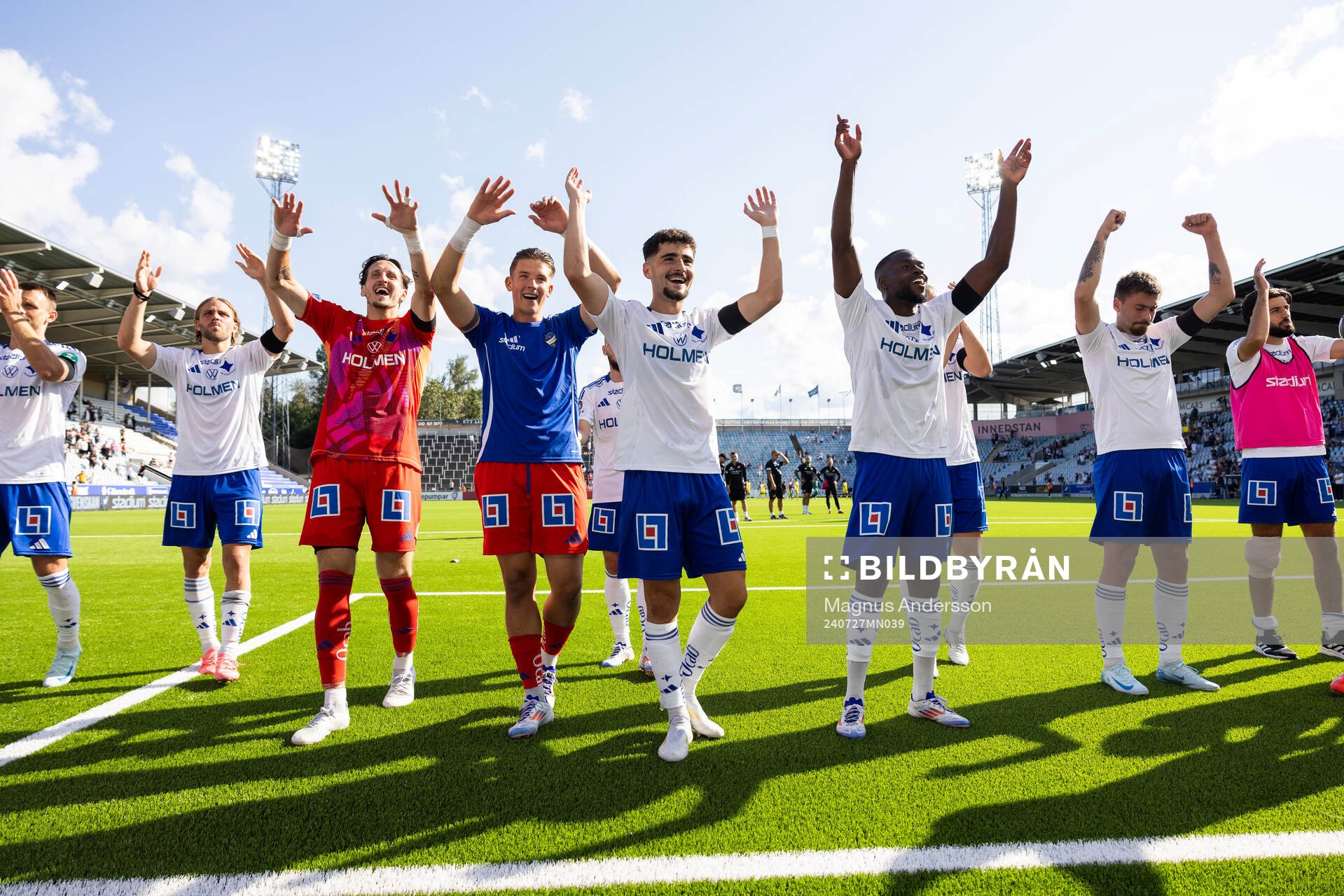 IFK Norrköpings spelare jublar