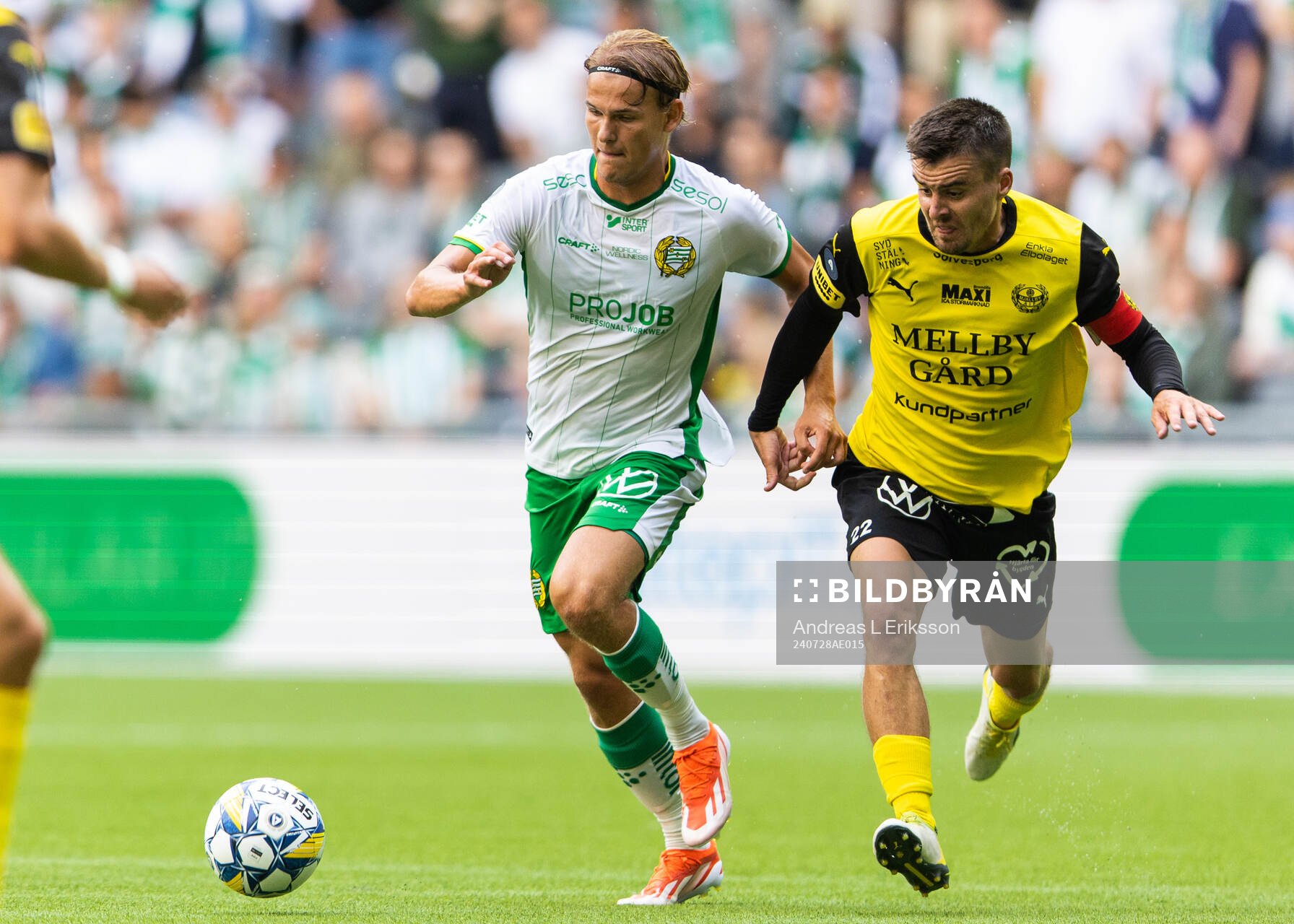 Hammarbys Markus Karlsson och Mjällbys Jesper Gustavsson