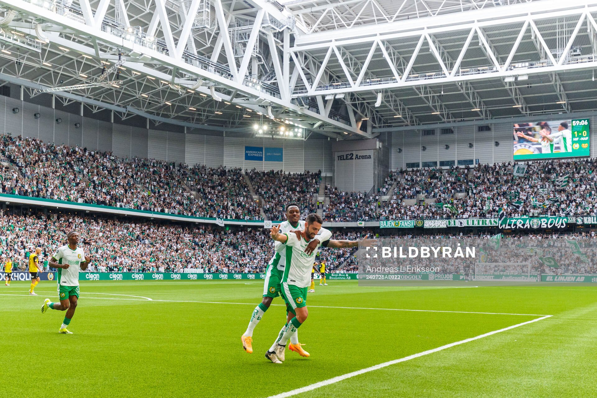 Hammarbys Nahir Besara jublar