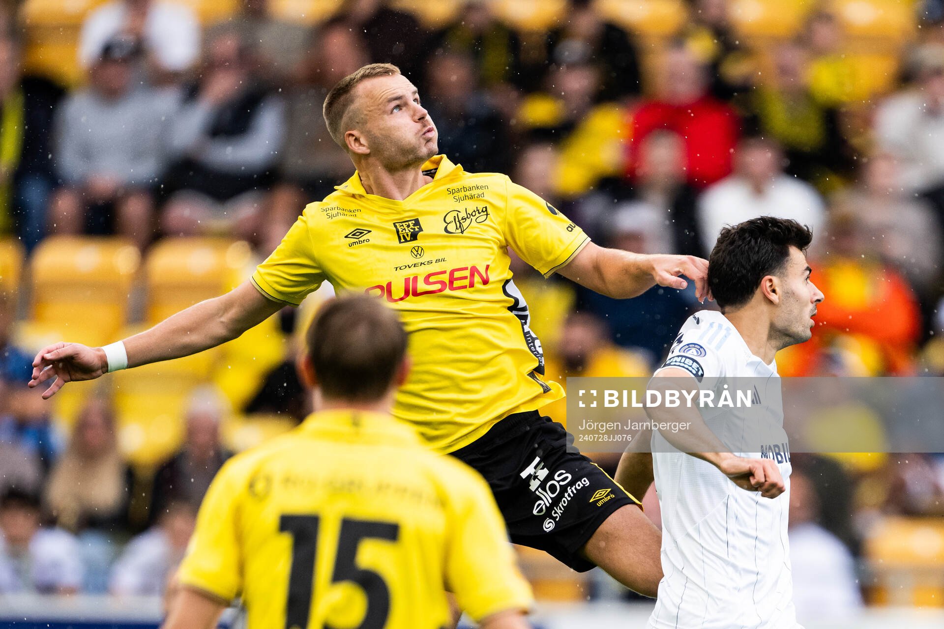 Elfsborgs Gustav Henriksson och Djurgårdens Deniz Hummet