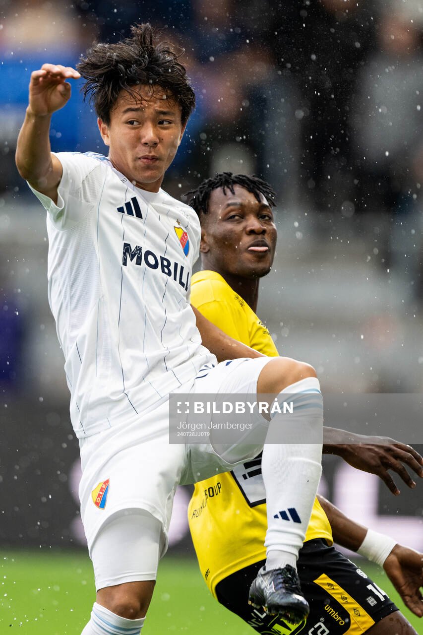 Djurgårdens Keita Kosugi och Elfsborgs Jalal Abdullai