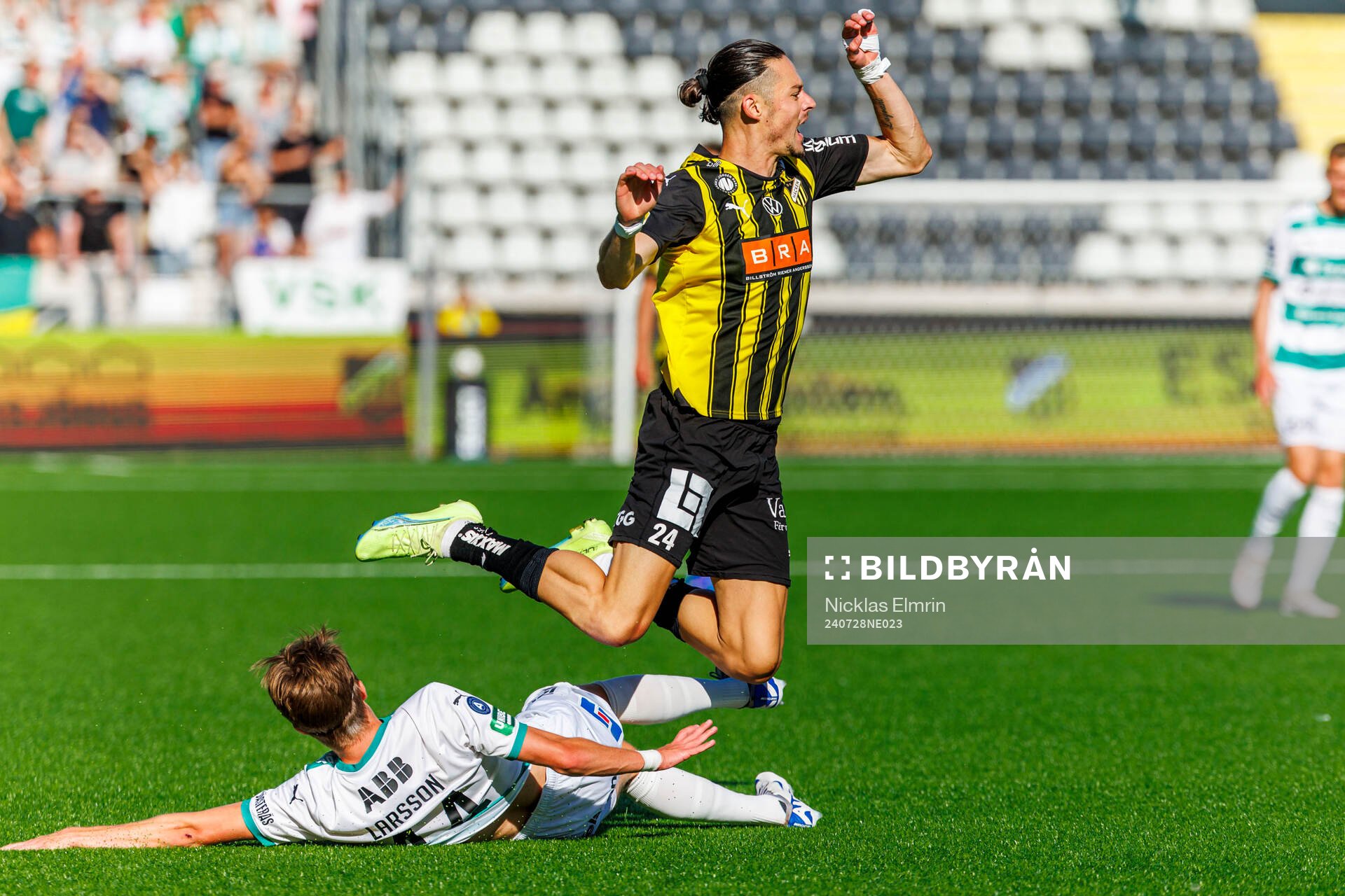 Västerås Max Larsson och Häckens Amor Layouni