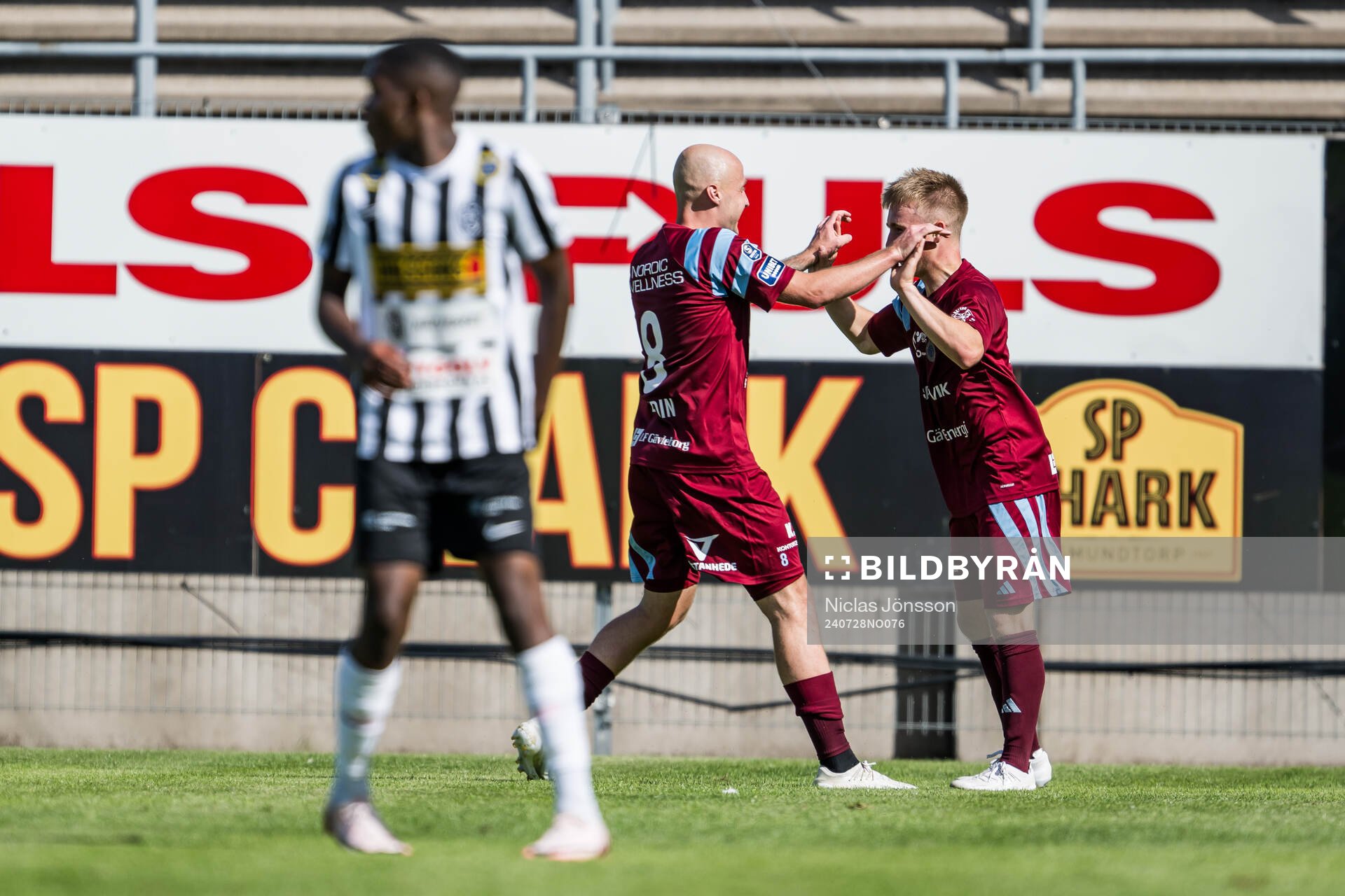 Gefles Anton Lundin  och Constantino Capotondi jublar
