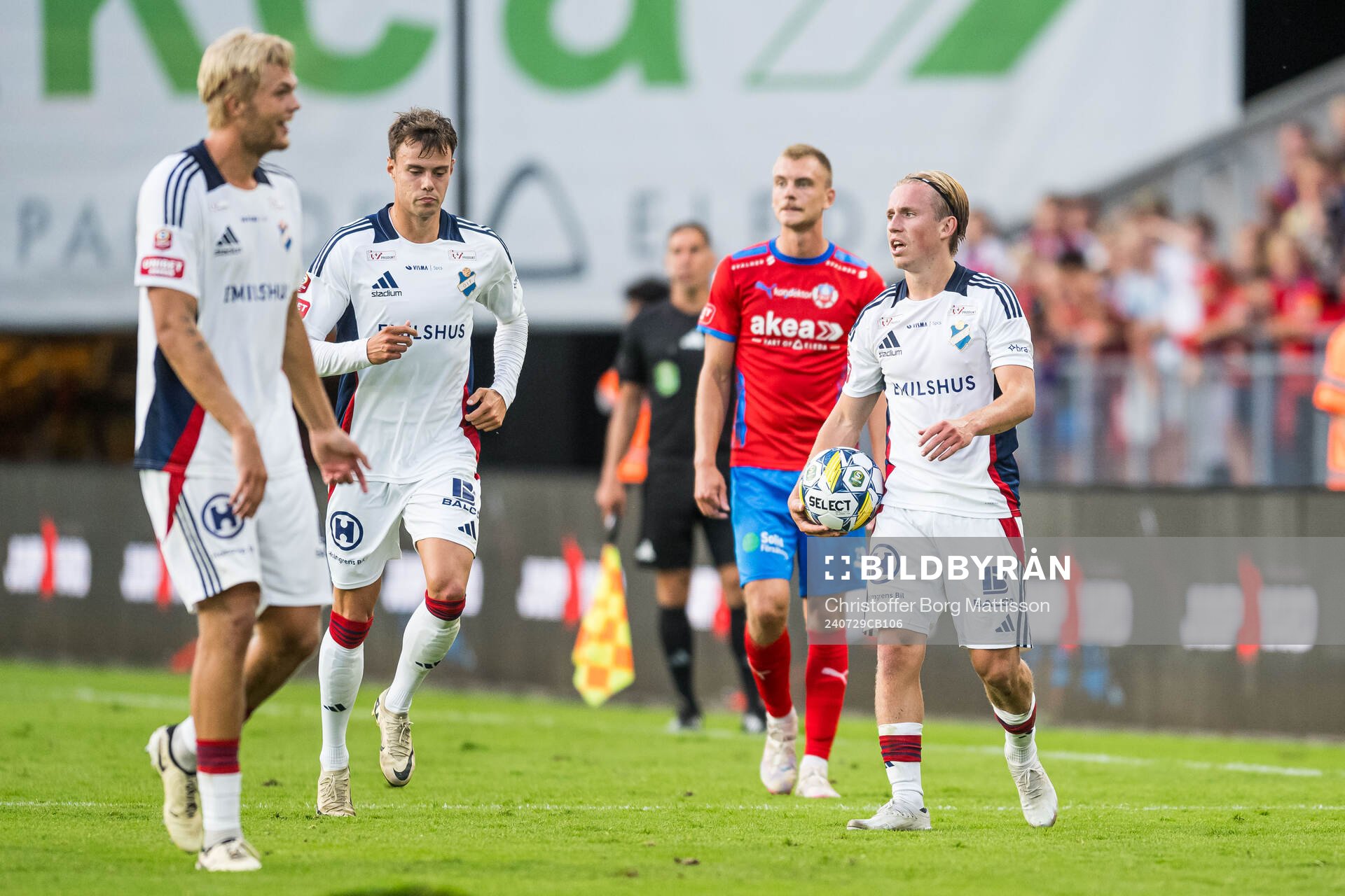 Östers Mattis Adolfsson och David Seger deppar