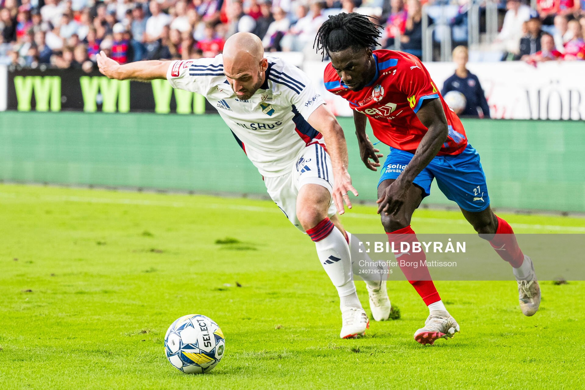 Östers Sebastian Hedlund och Helsingborgs Benjamin Acquah