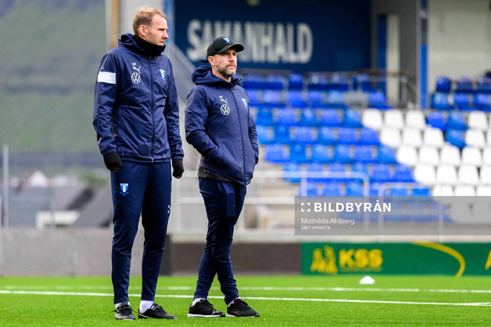 Assistant coach Ola Toivonen and head coach Henrik Rydström