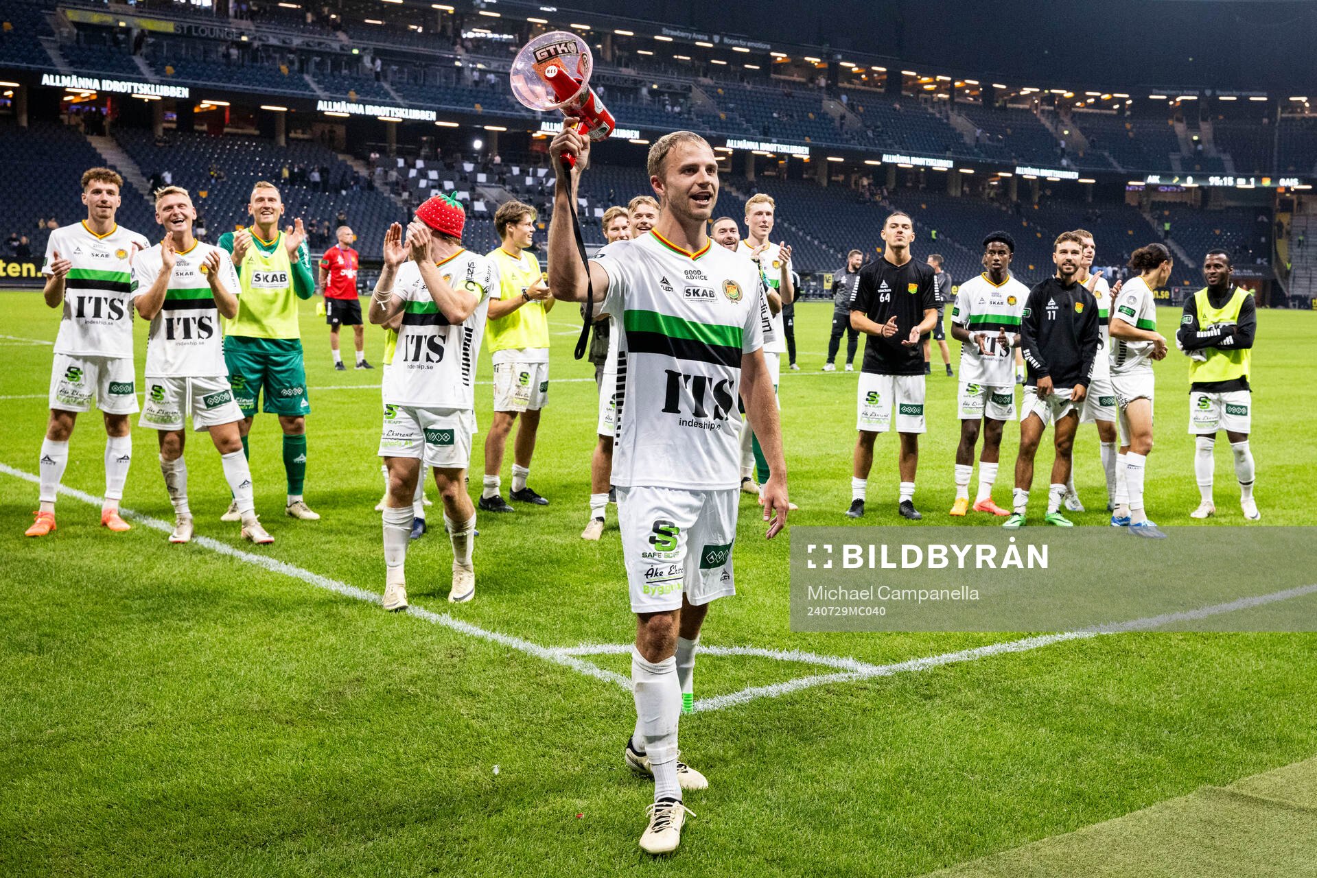 GAISs Gustav Lundgren jublar