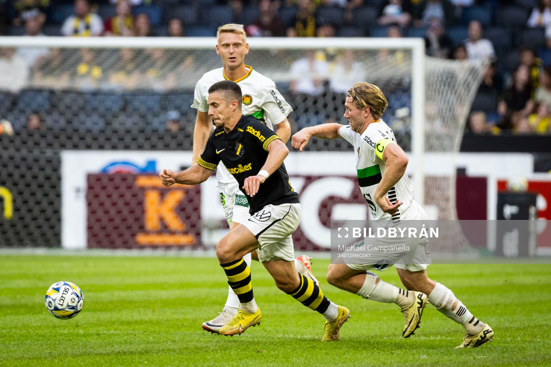 AIKs Dino Besirovic och GAISs August Wängberg