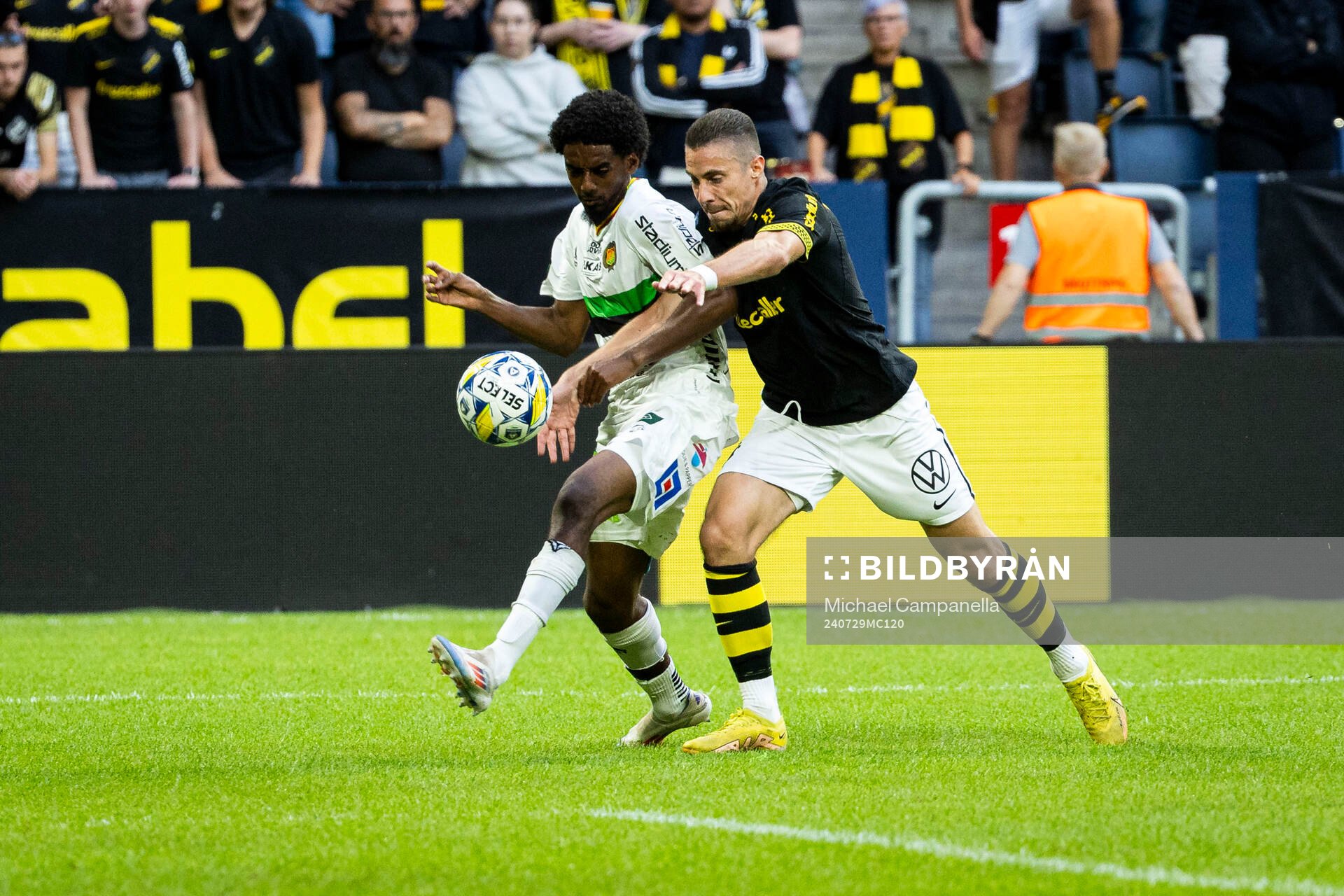 AIKs Dino Besirovic och GAISs Harun Ibrahim