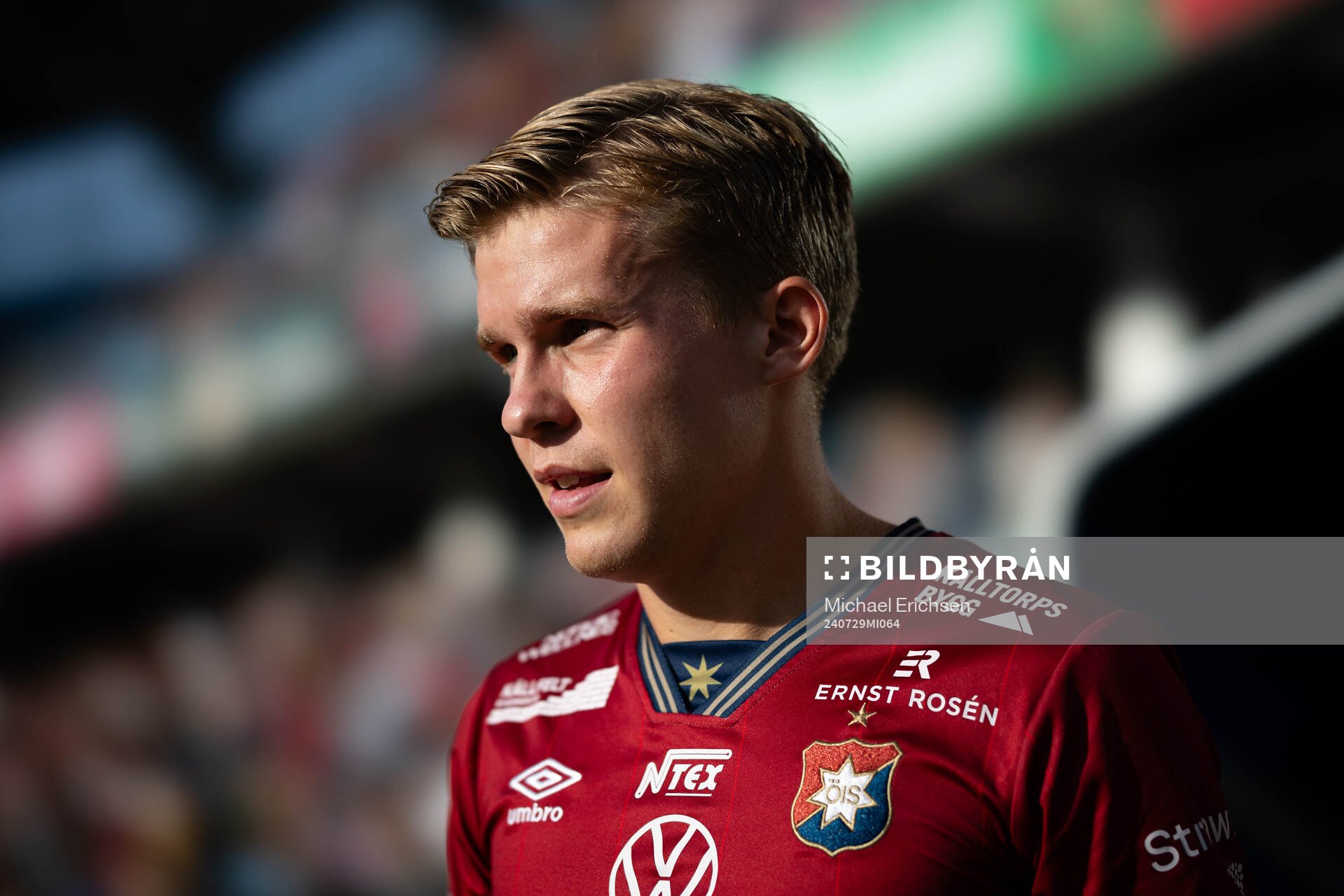 Örgrytes Isak Dahlqvist innan fotbollsmatchen i Superettan