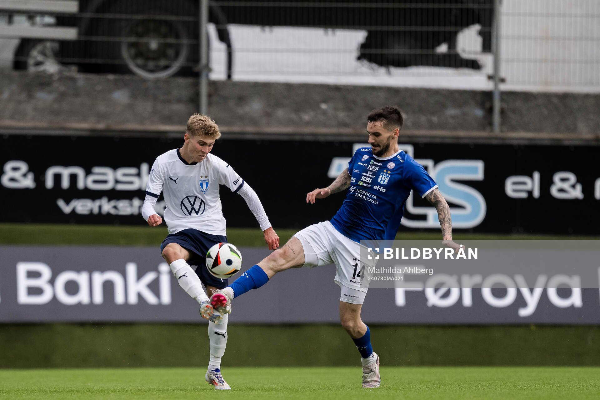 Hugo Bolin of Malmö FF and Rene Joensen of Klaksvik