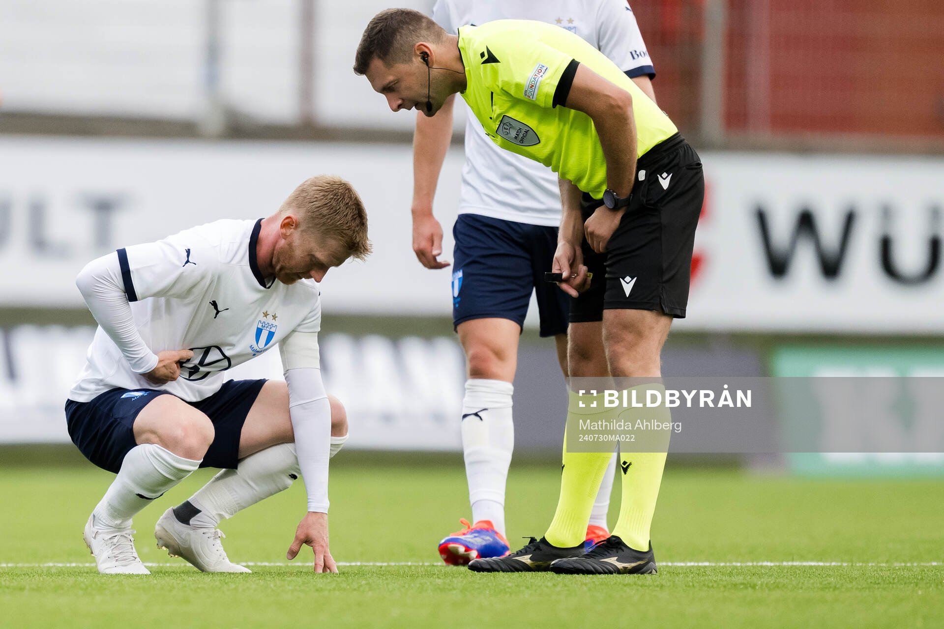 Anders Christiansen of Malmö FF in pain