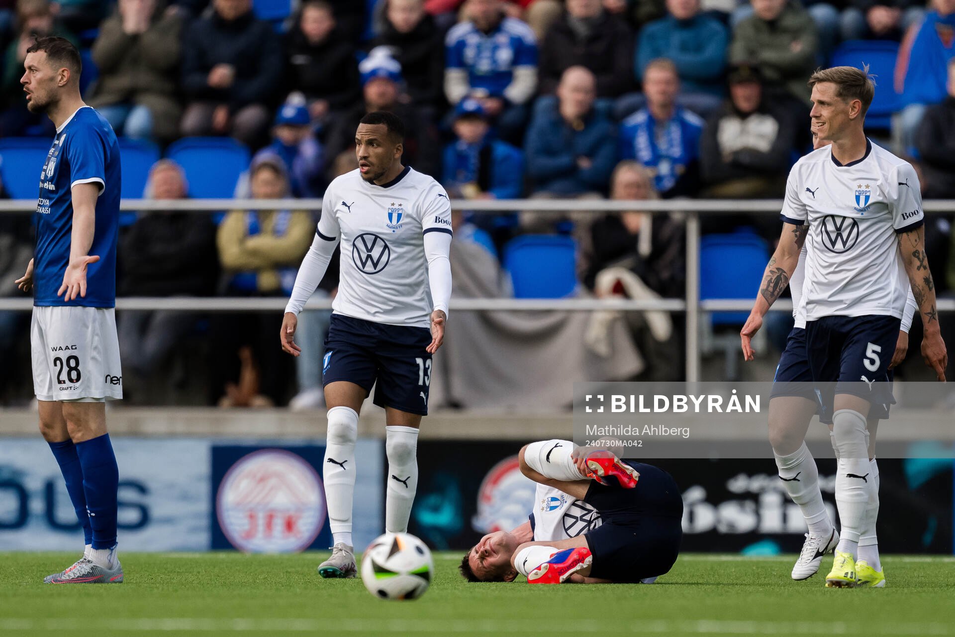 Lasse Berg Johnsen of Malmö FF in pain