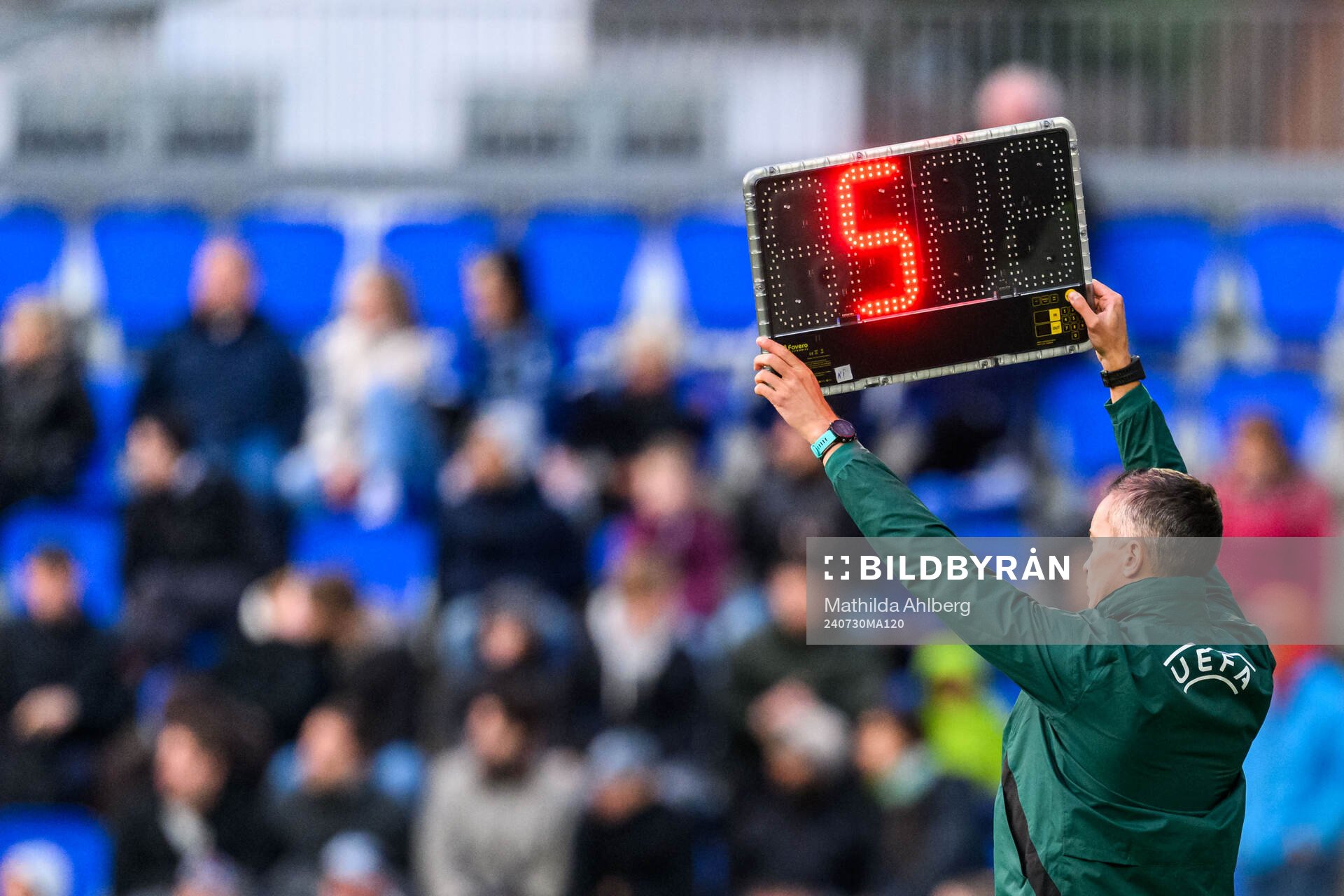 Fourth official Aleksandrs Golubevs shows five minutes