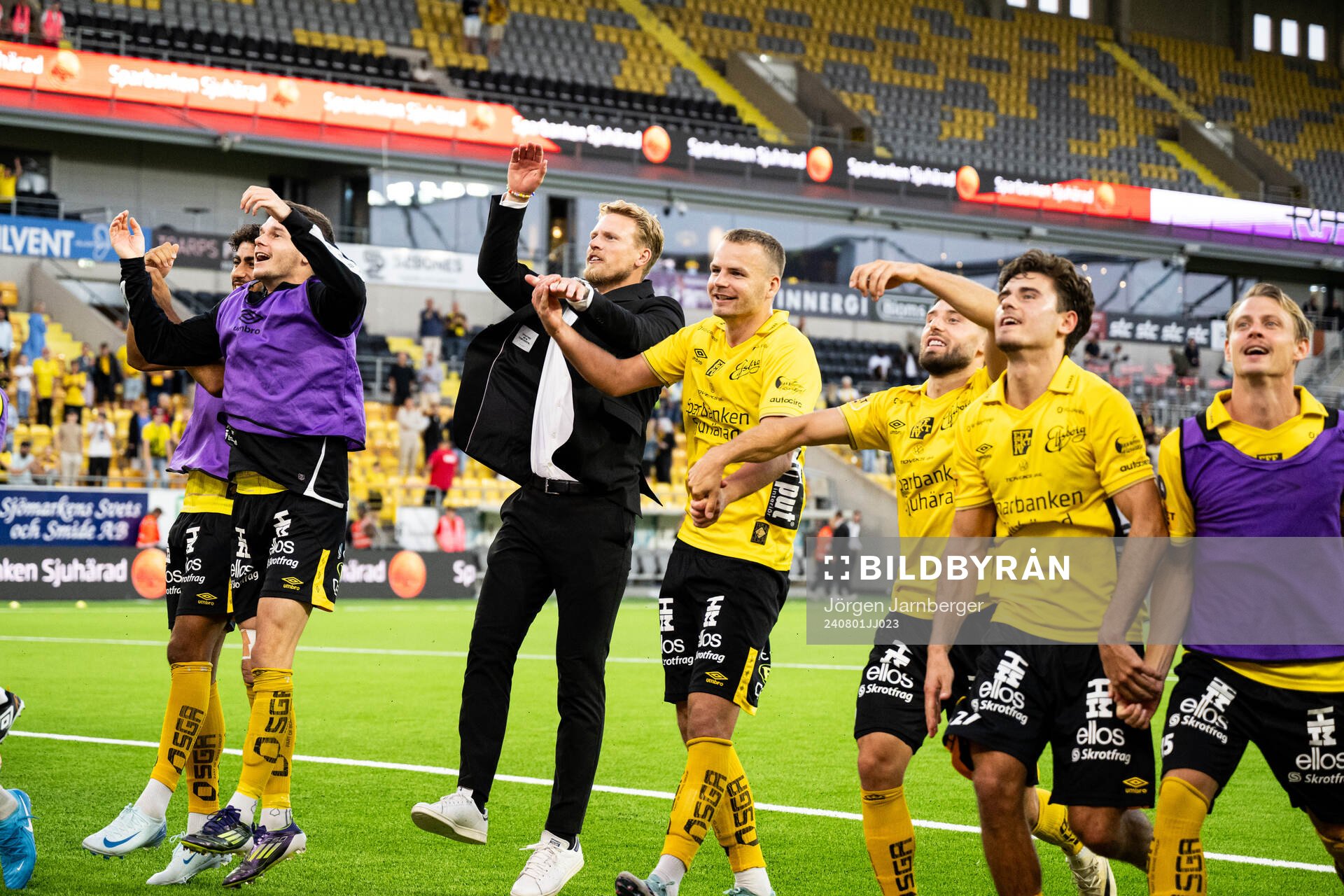 Players of Elfsborg celebrate