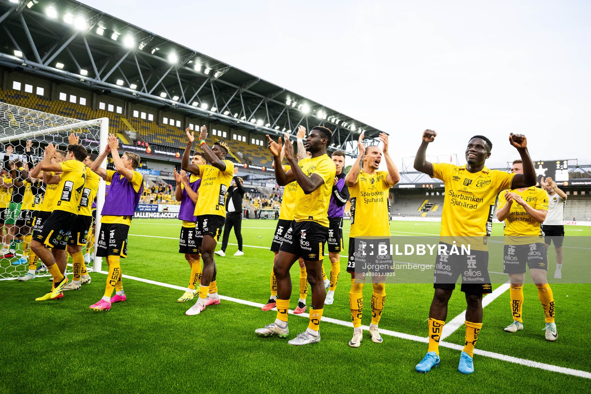 Players of Elfsborg celebrate