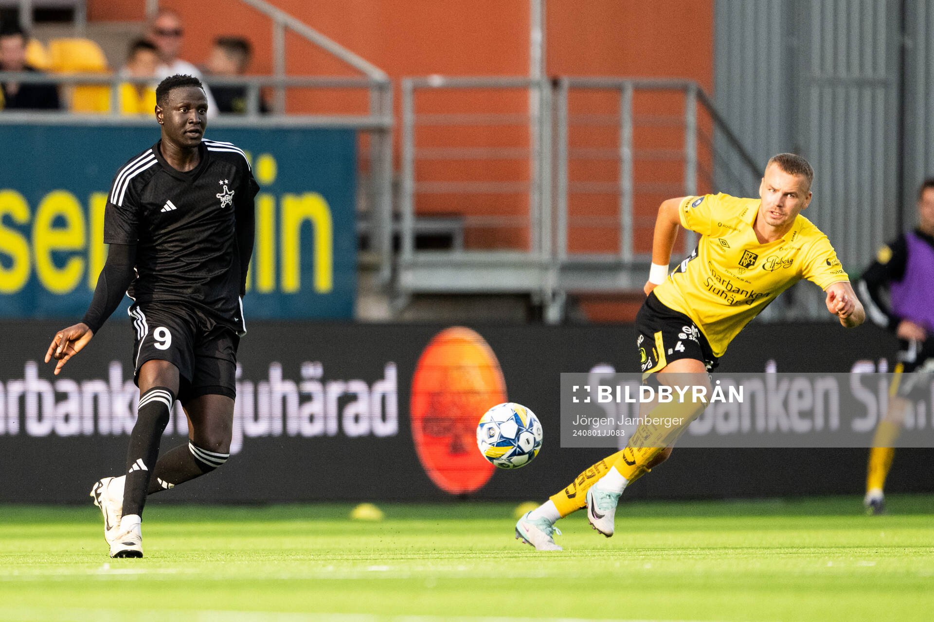 Ajak Riak of Sheriff Tiraspol and Gustav Henriksson of
