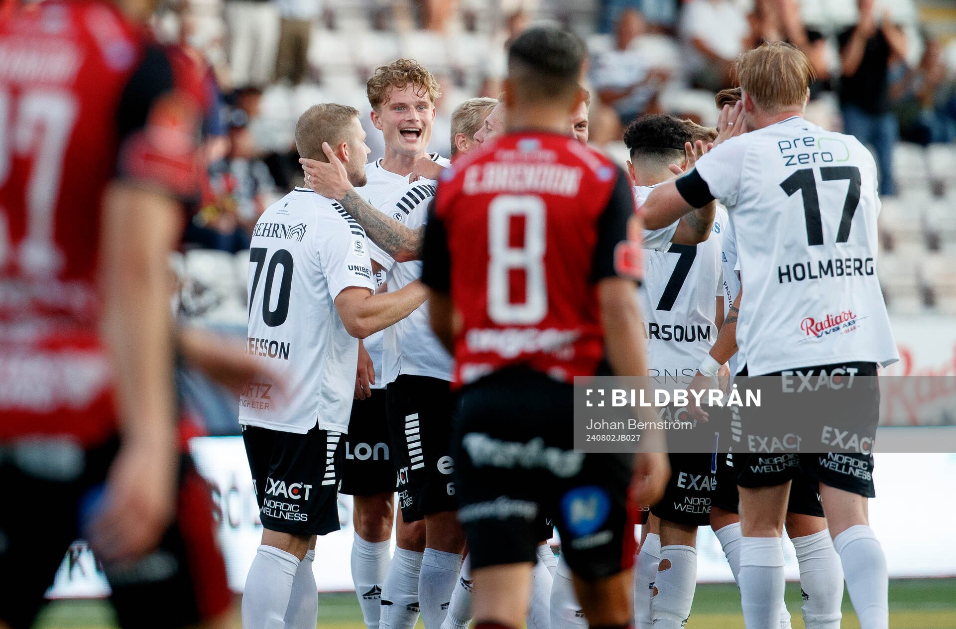 Örebros Erik McCue jublar vid 3-1