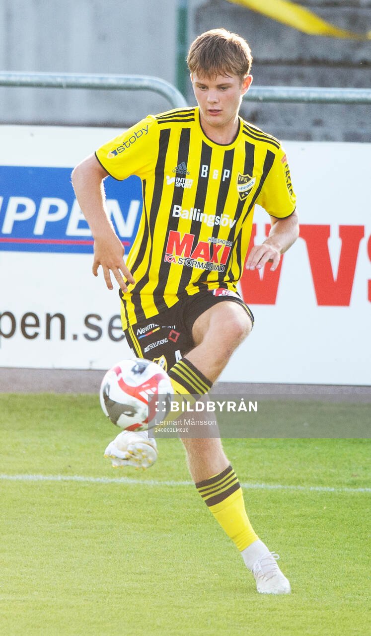 IFK Hässleholms Max Högberg i matchen i div 2 mellan IFK